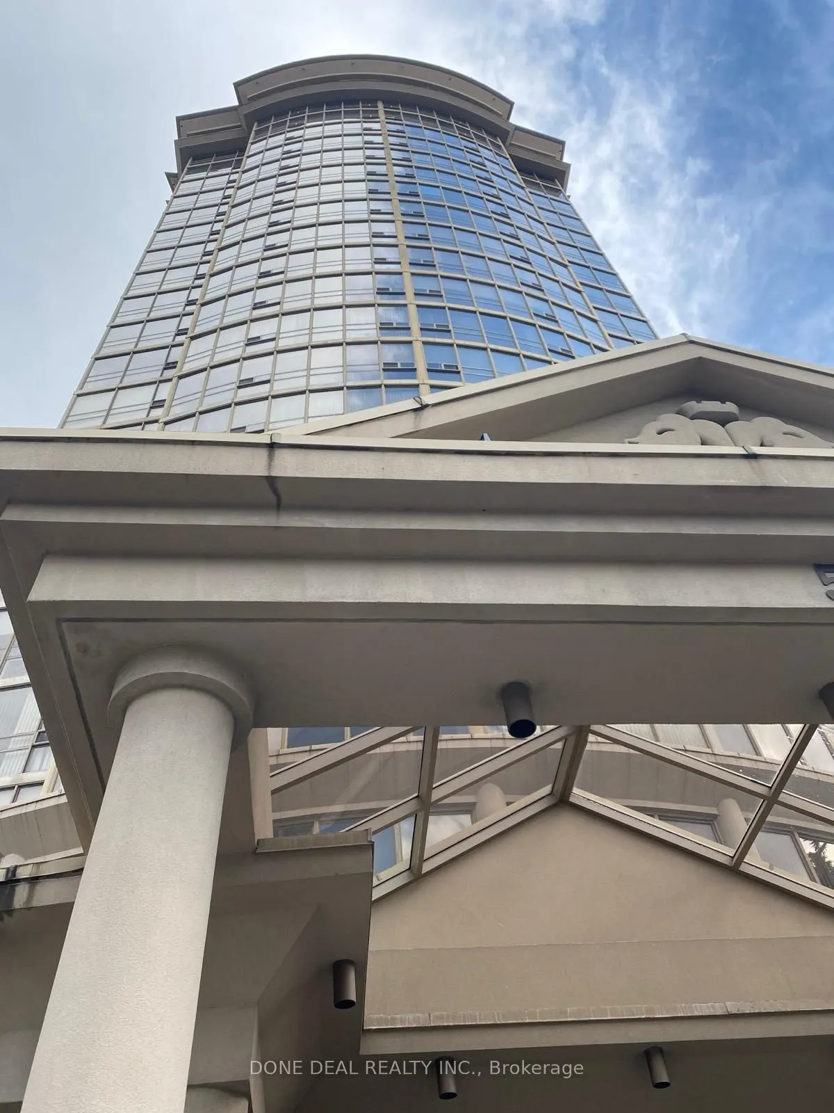 50 Eglinton Avenue W, #207