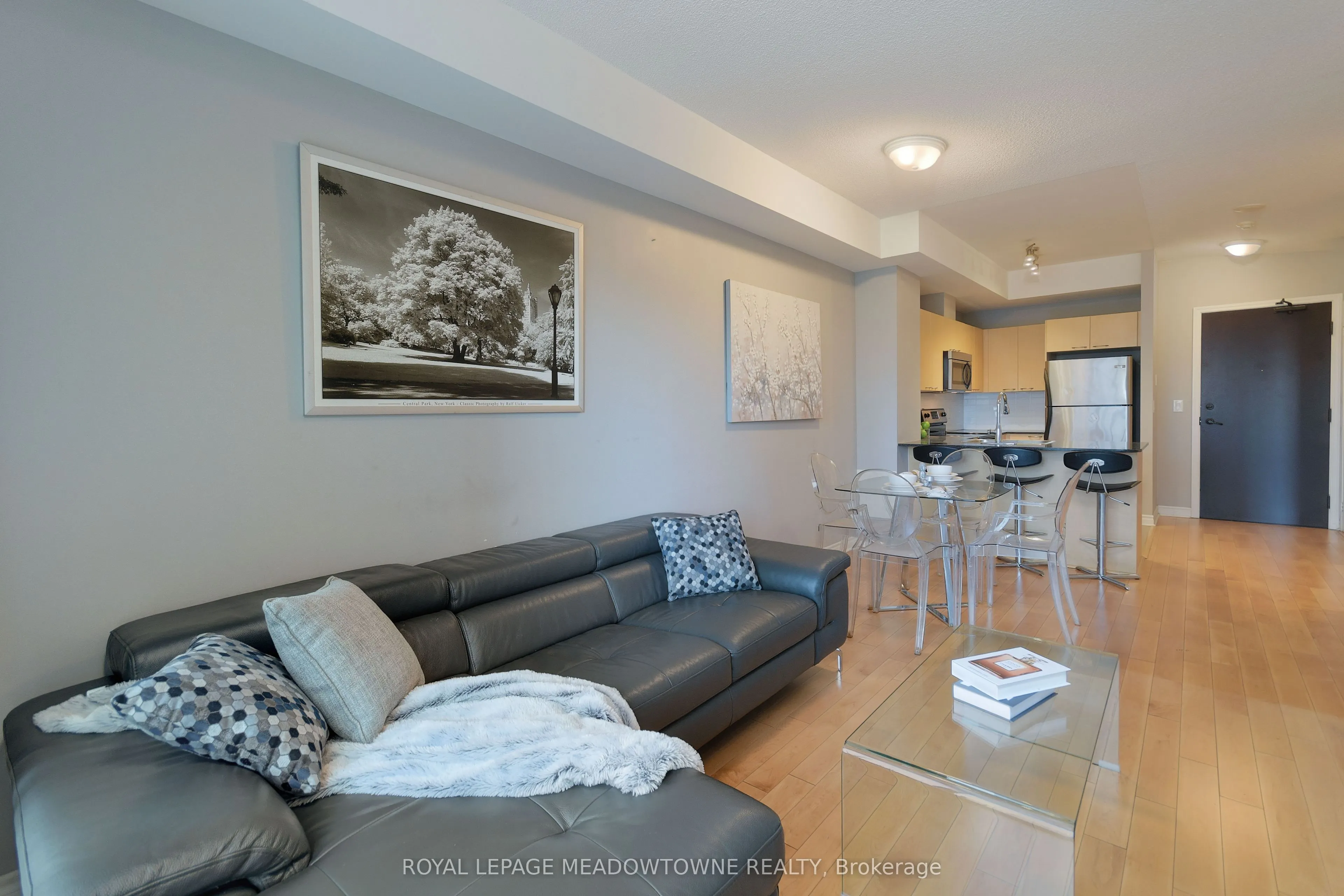 385 Prince Of Wales Drive, #307