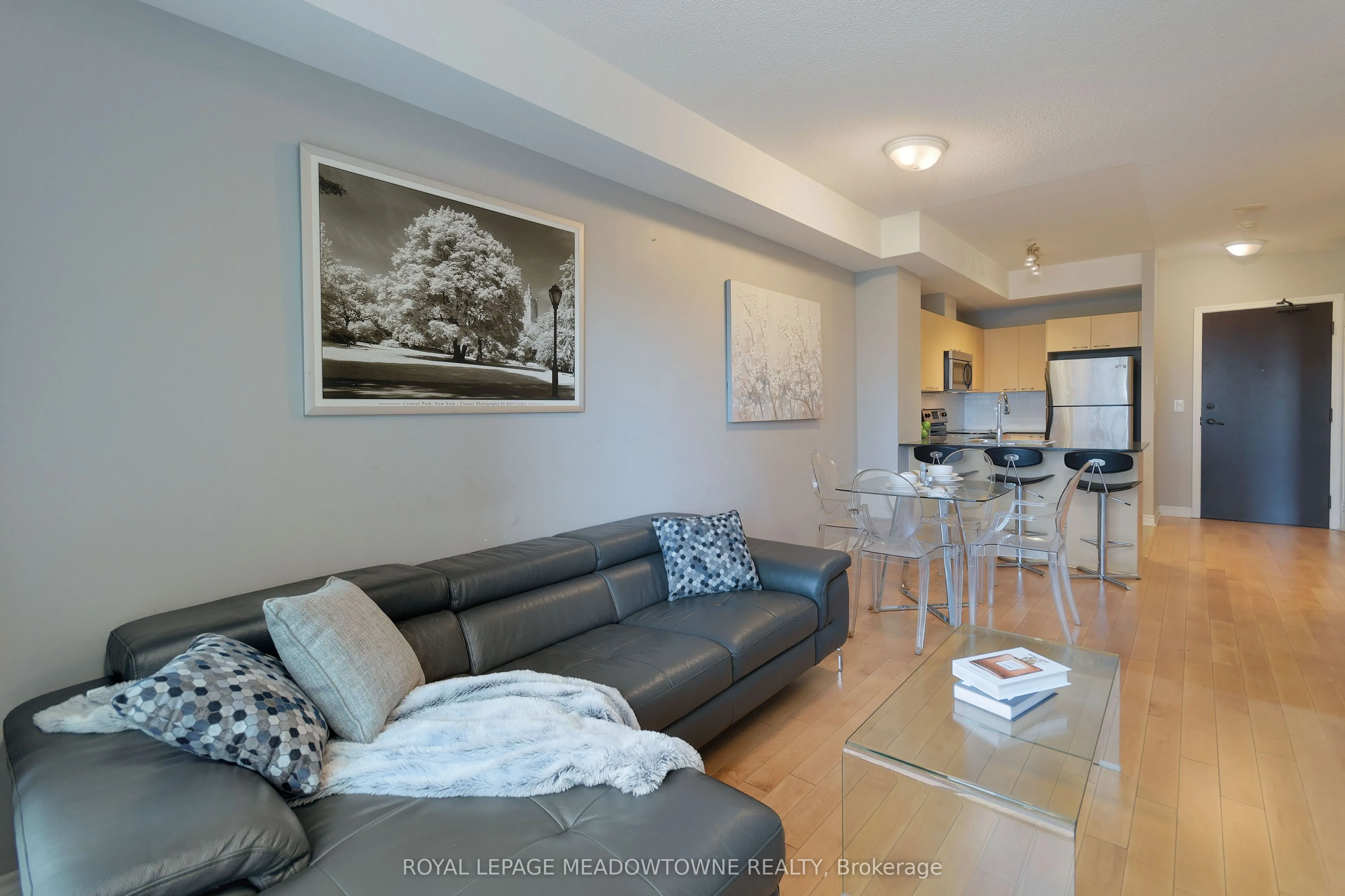 385 Prince Of Wales Drive, #307