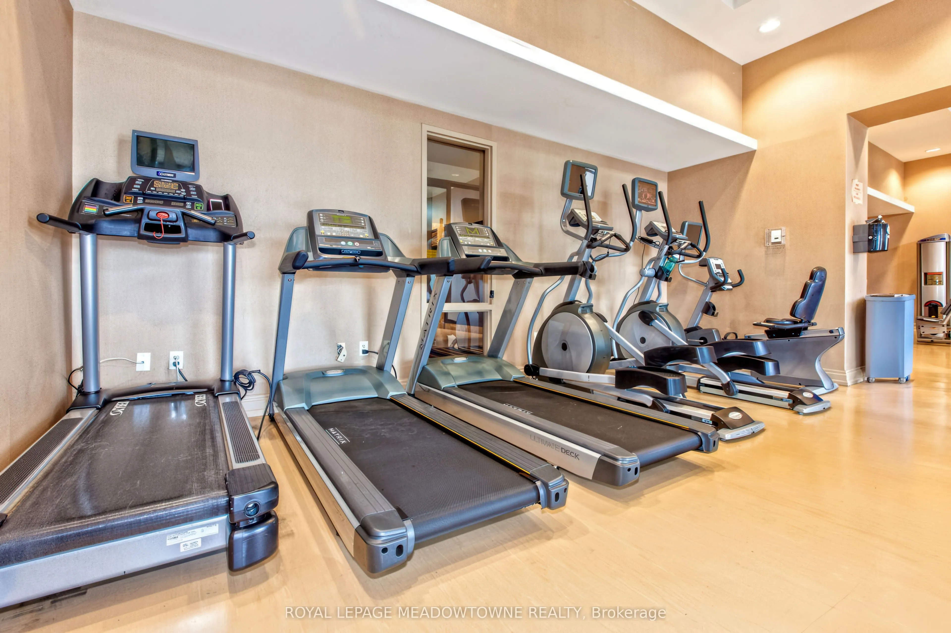385 Prince Of Wales Drive, #307
