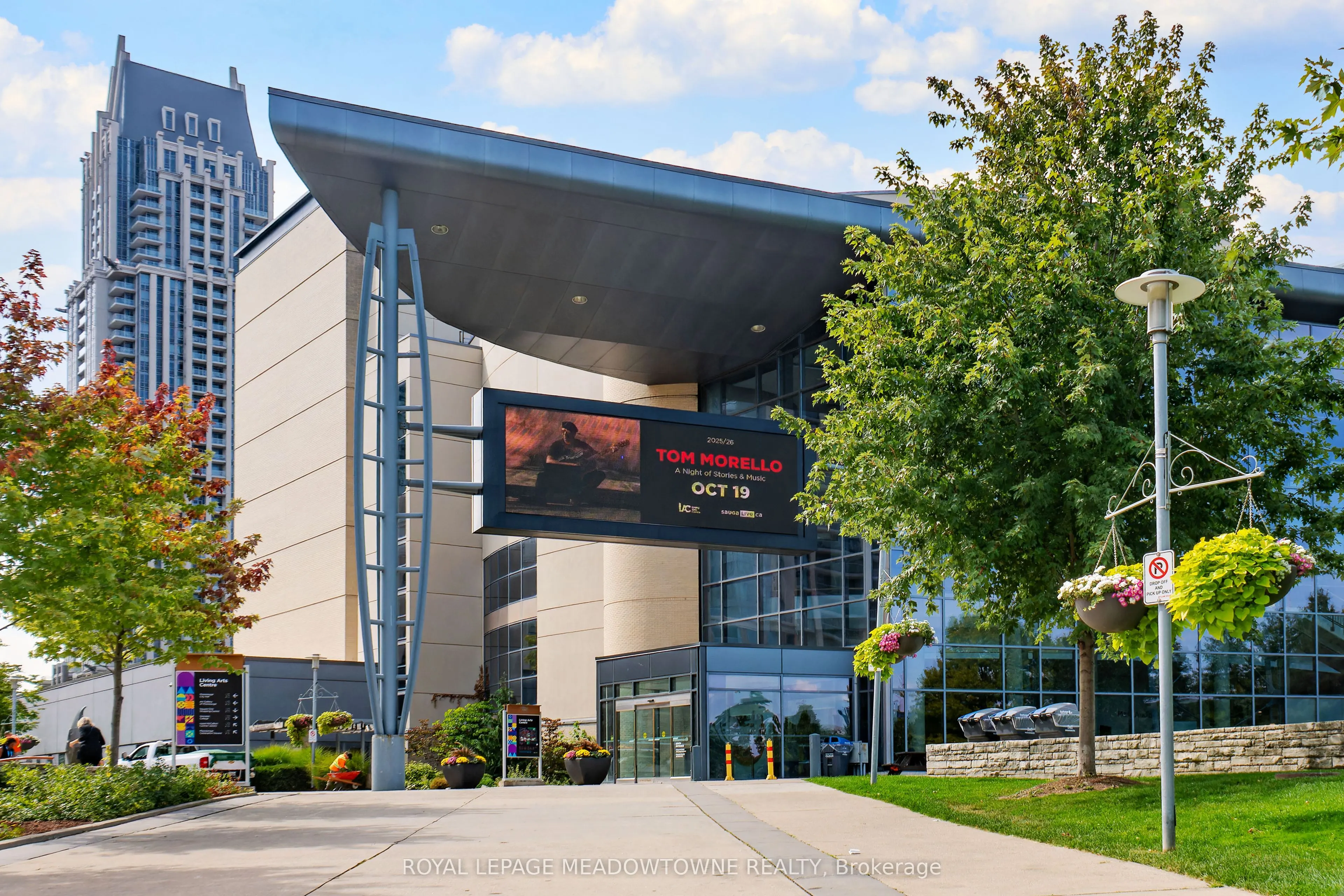 385 Prince Of Wales Drive, #307