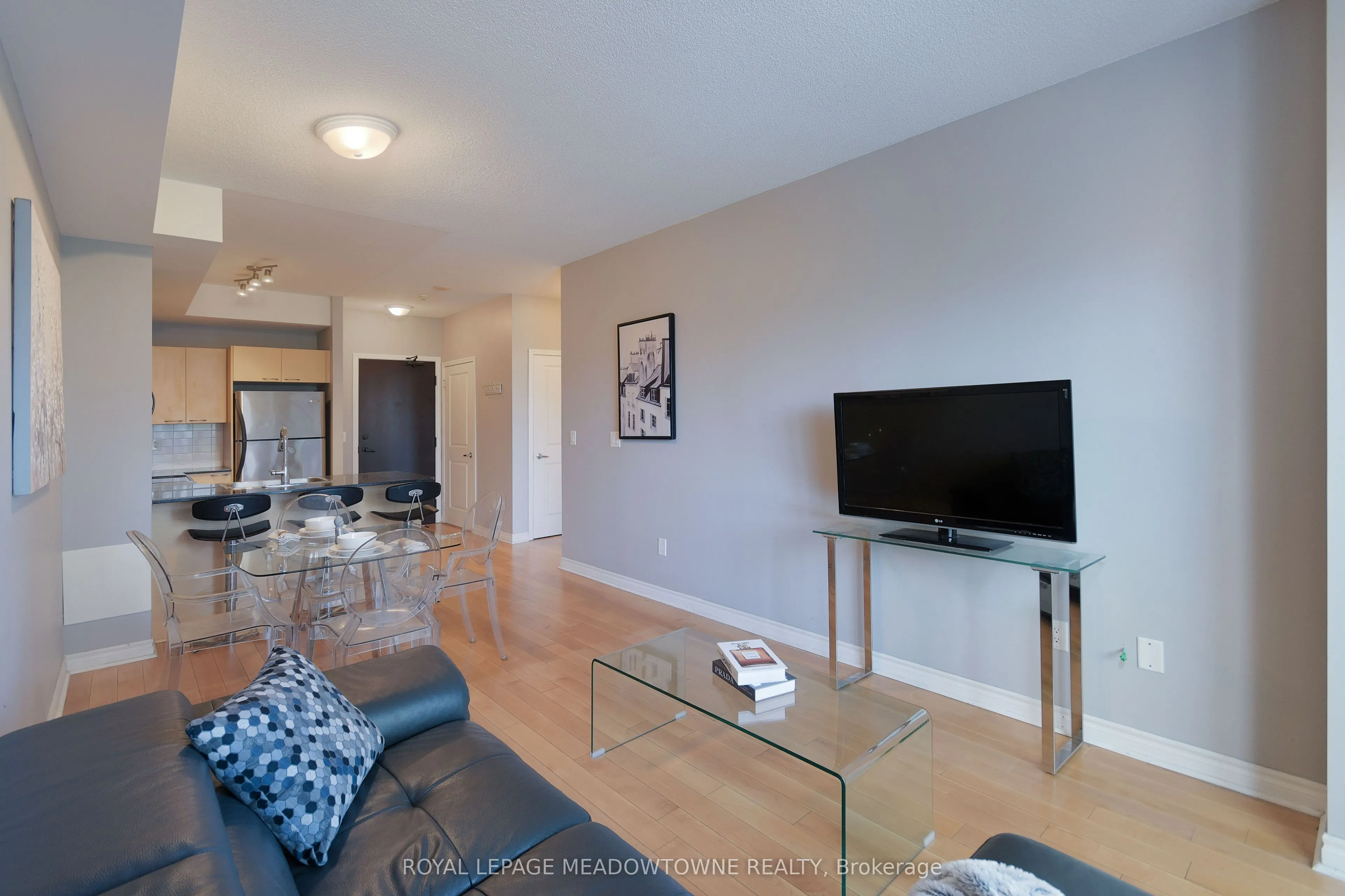 385 Prince Of Wales Drive, #307