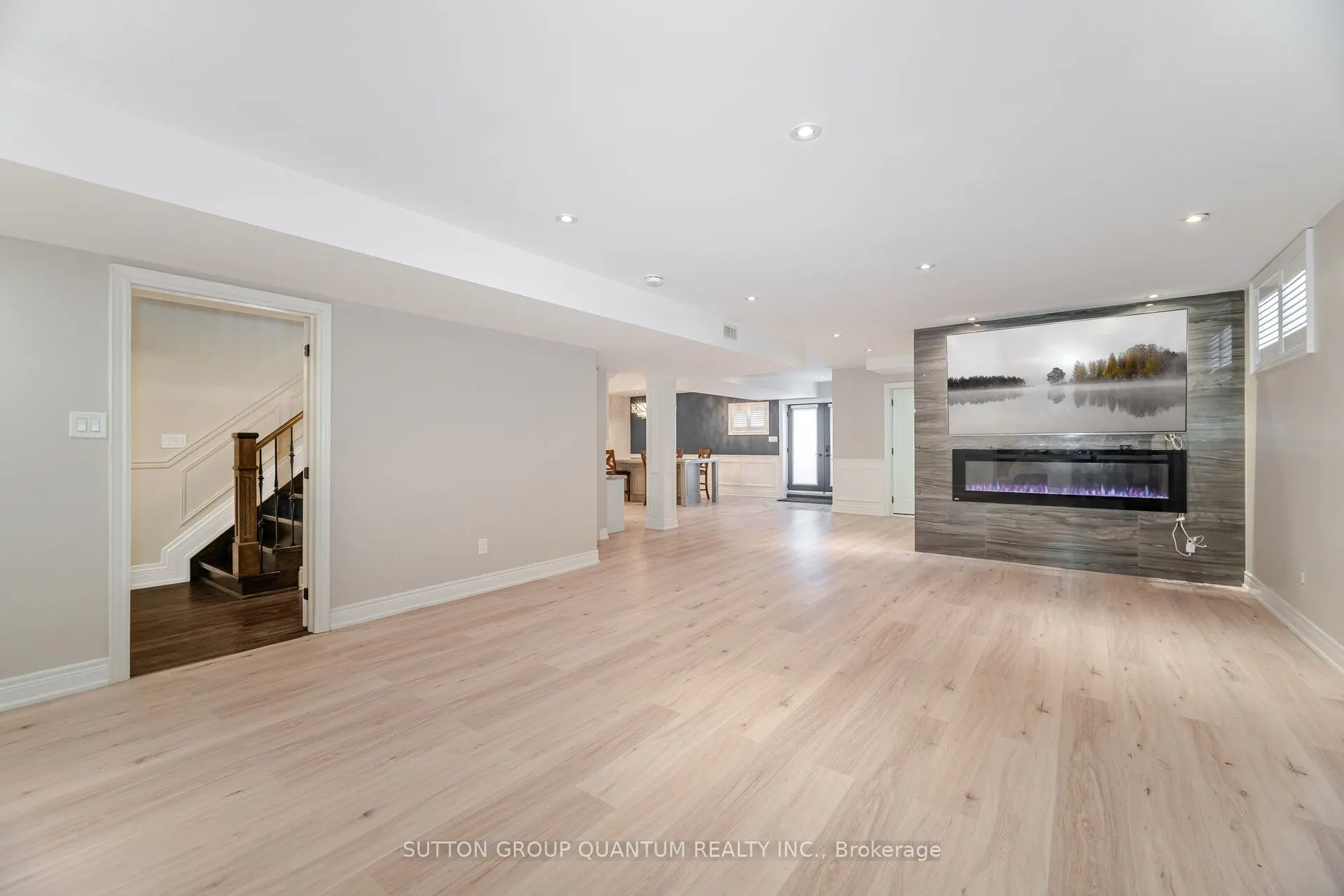 2563 Cliff Road