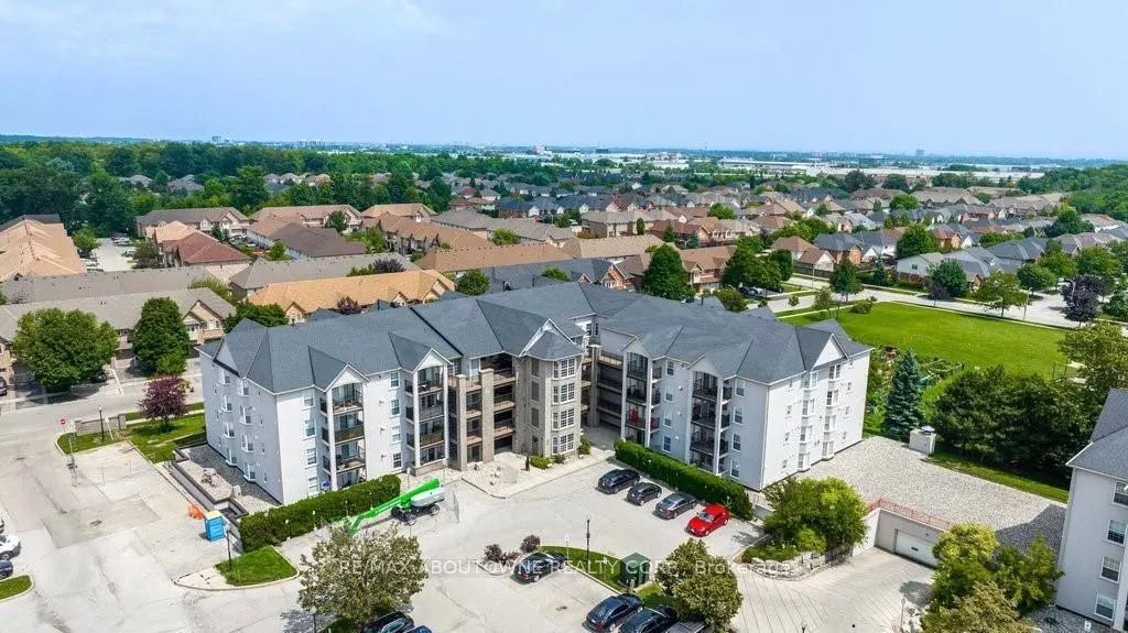 1421 Walkers Line, #207