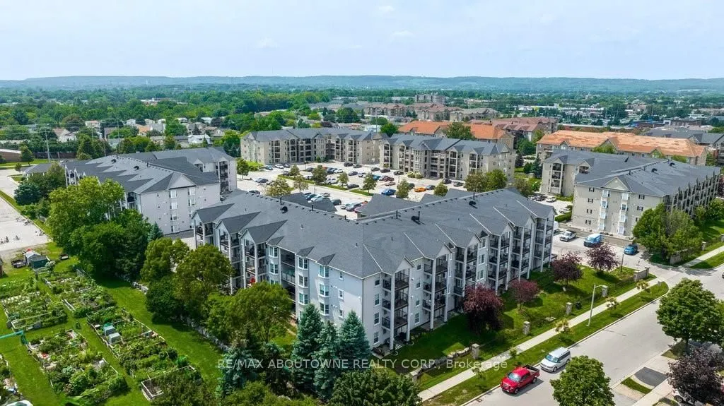 1421 Walkers Line, #207