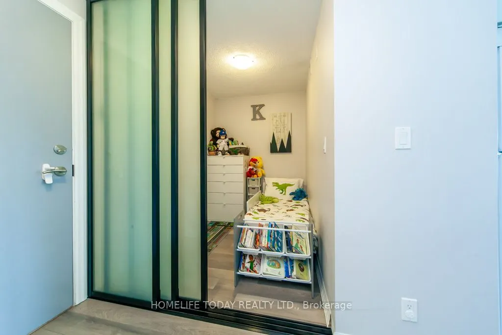 80 Esther Lorrie Drive, #313