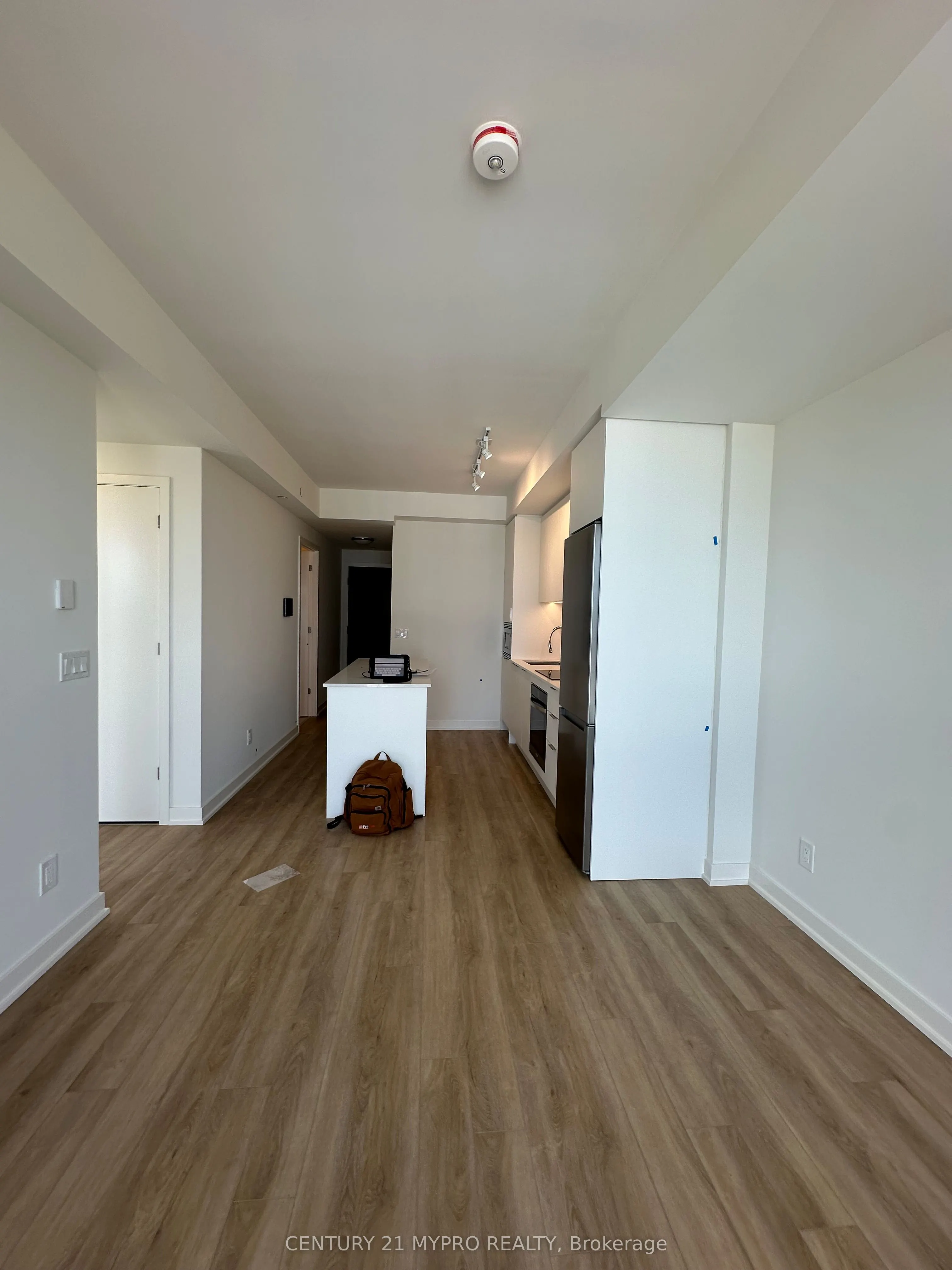 3079 Trafalgar Road, #1407