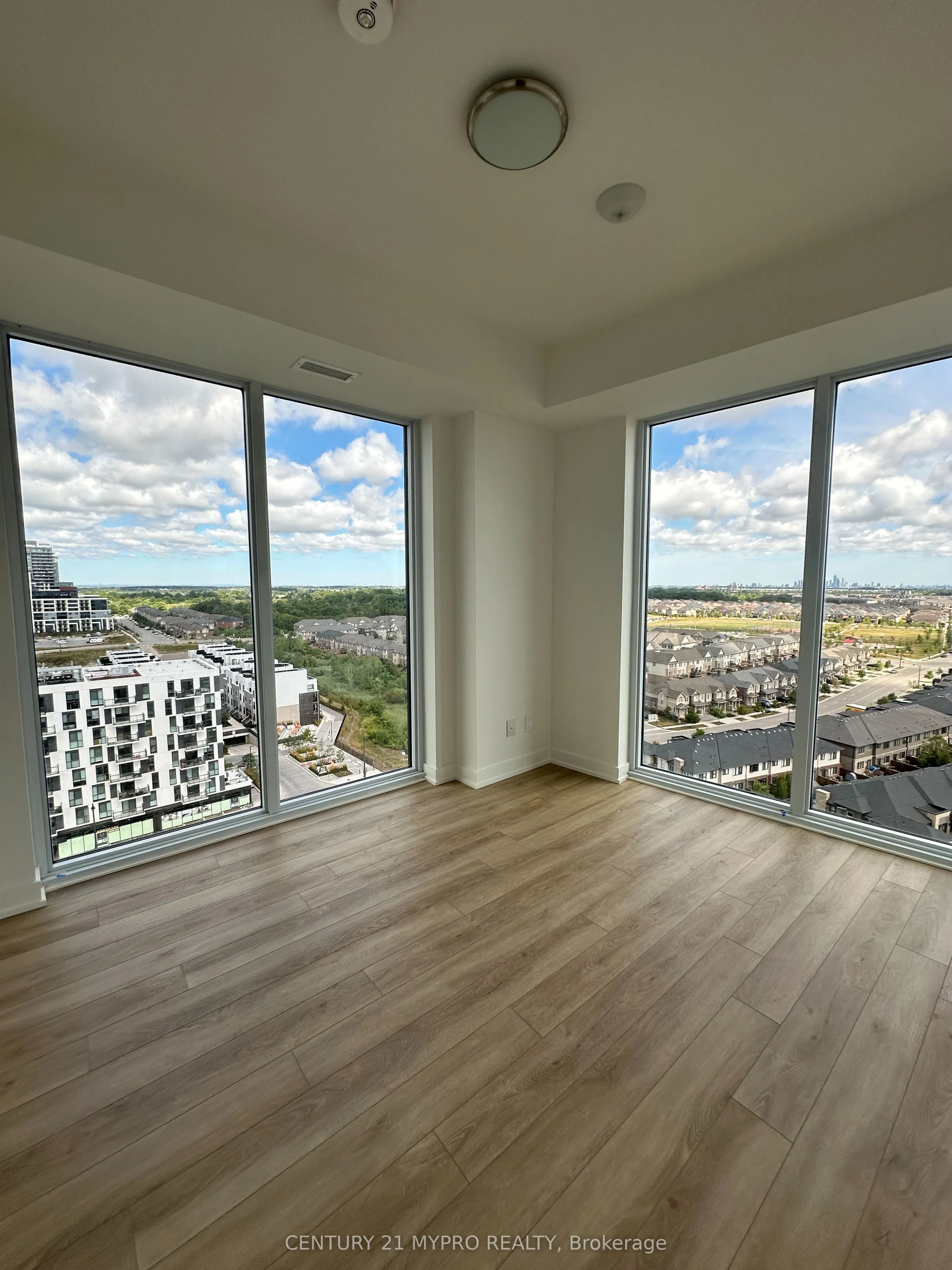 3079 Trafalgar Road, #1407