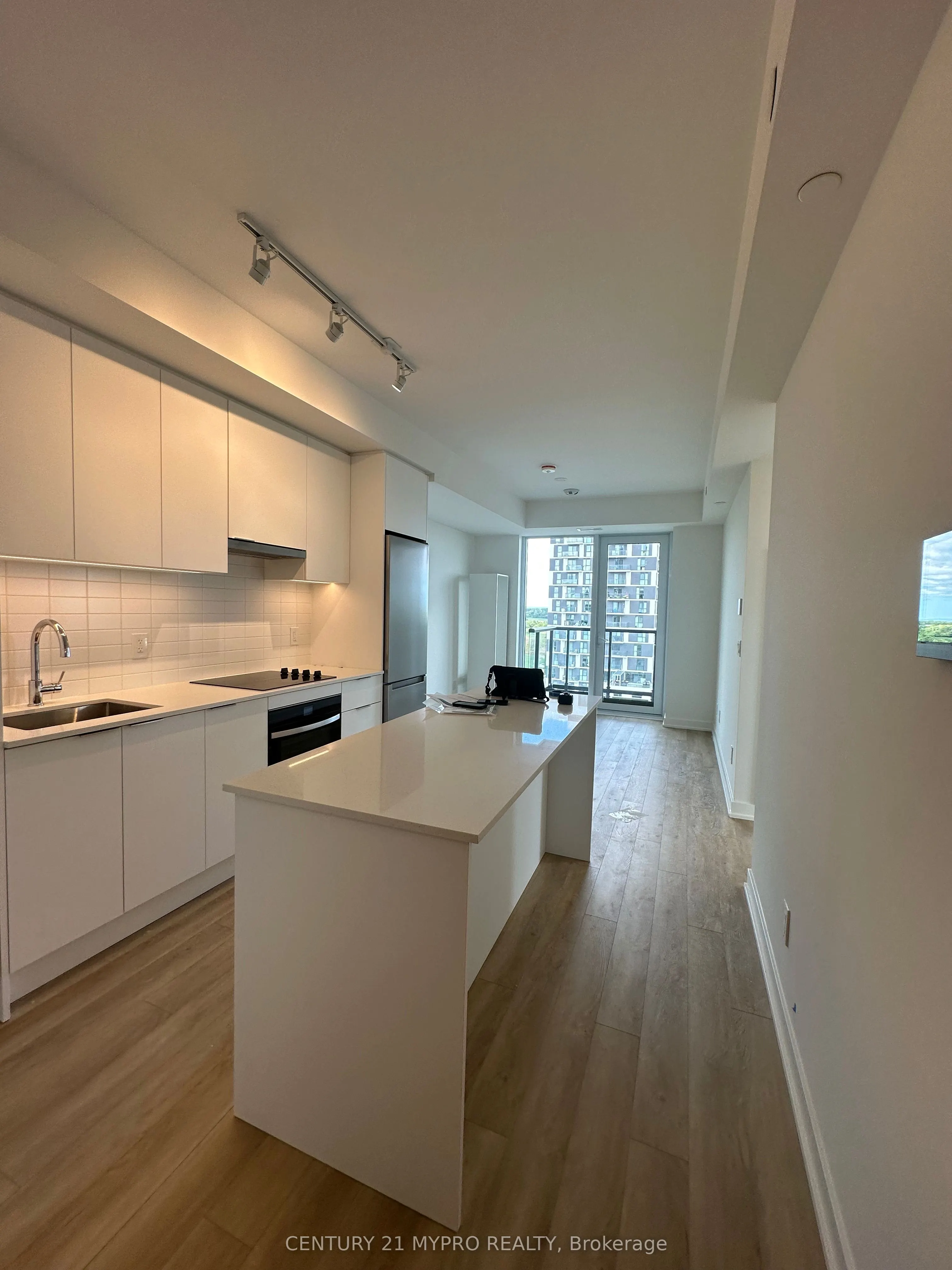 3079 Trafalgar Road, #1407