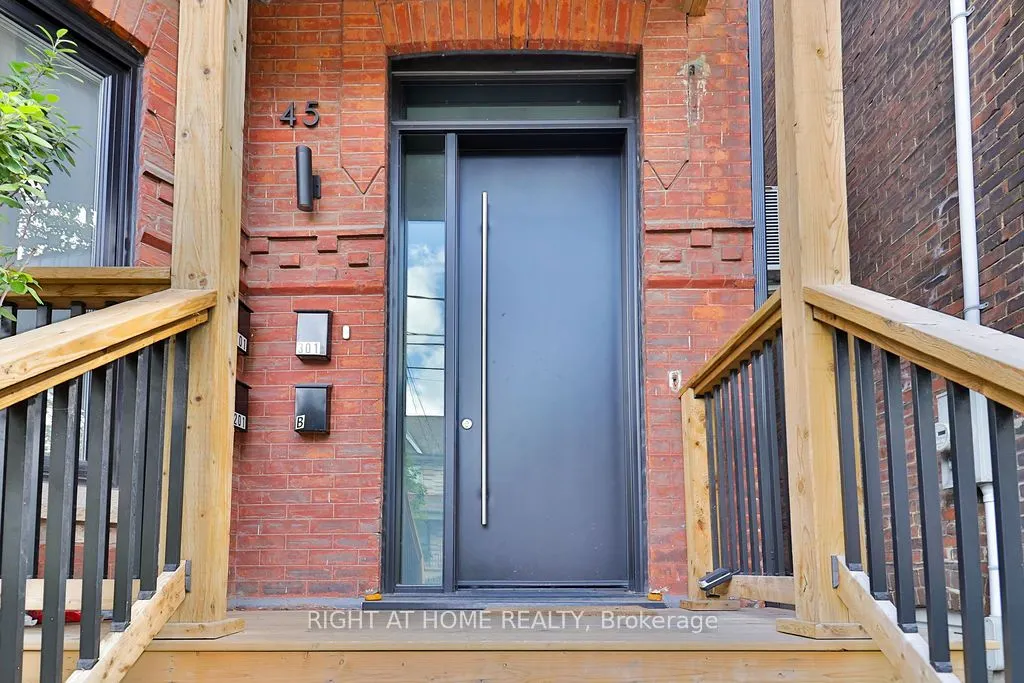 45 Brock Avenue
