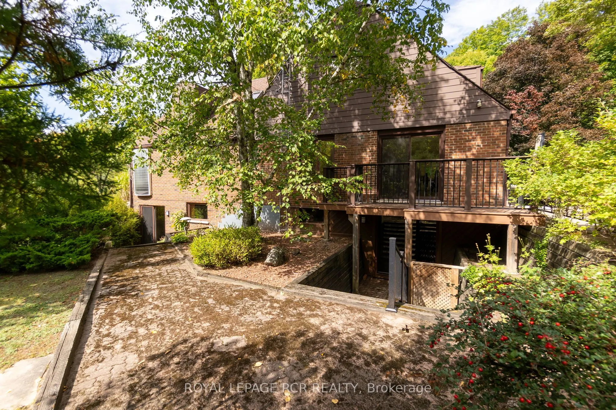 8225 Finnerty Side Road