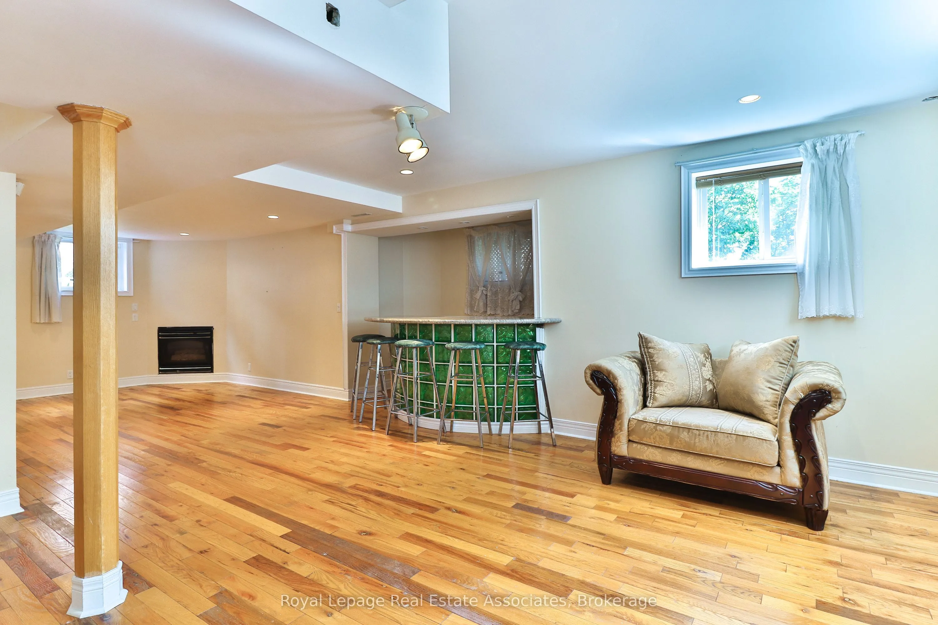38 Eaglewood Boulevard