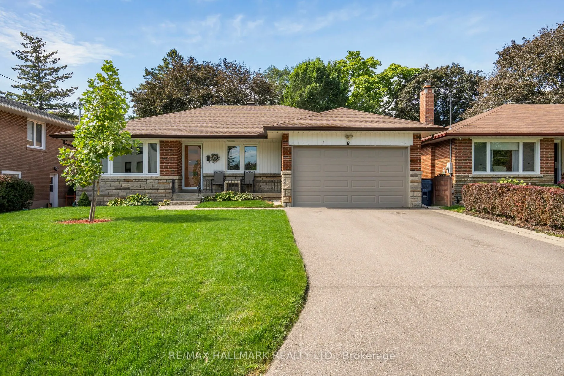 6 Fernalroy Boulevard
