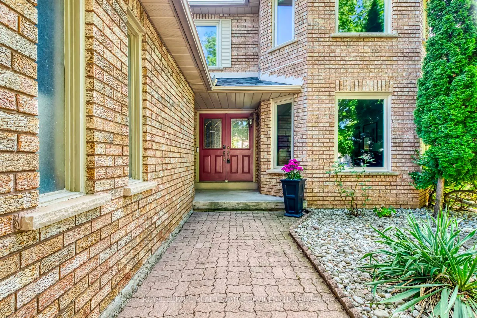 1366 Fieldcrest Lane
