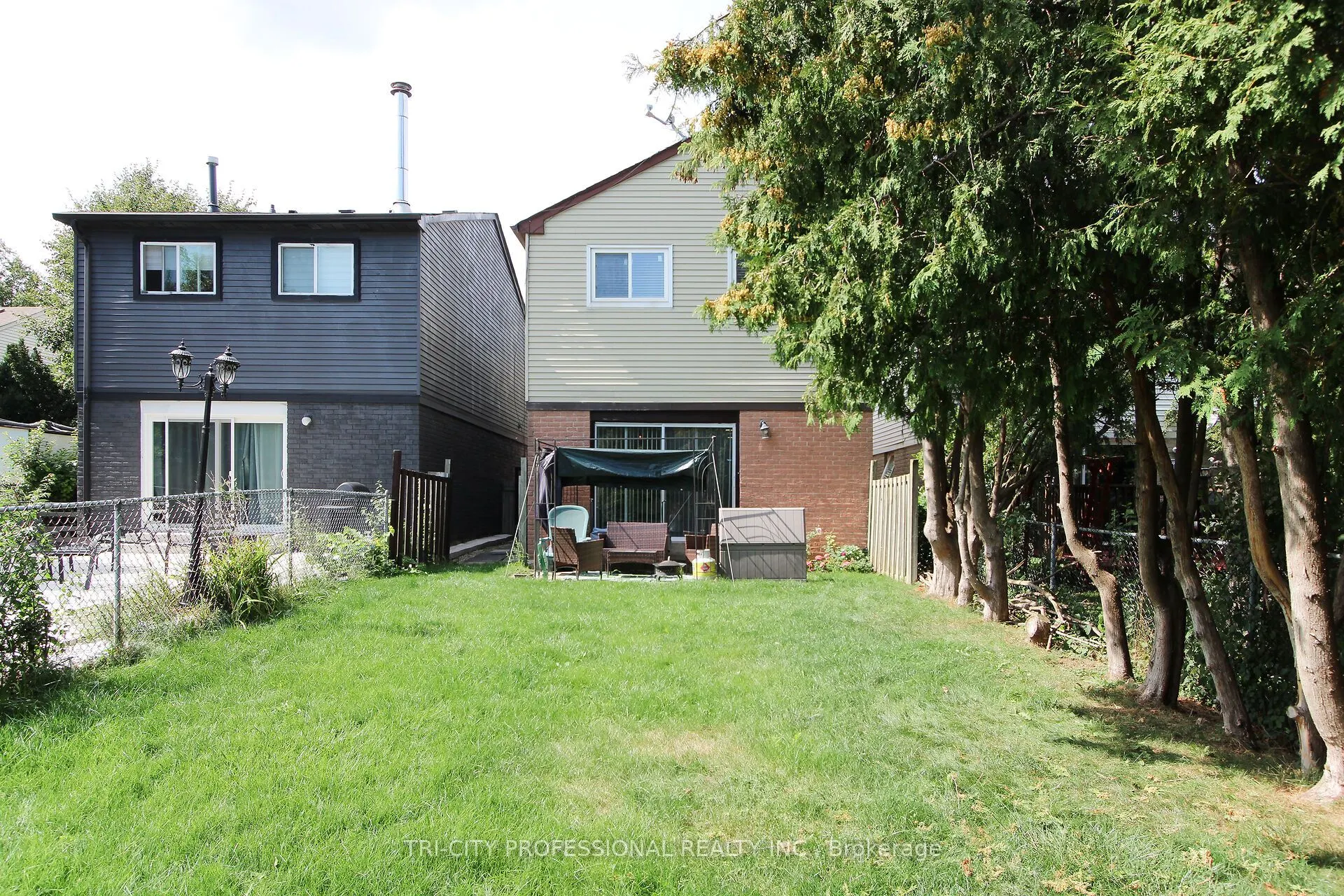 16 Mangrove Road