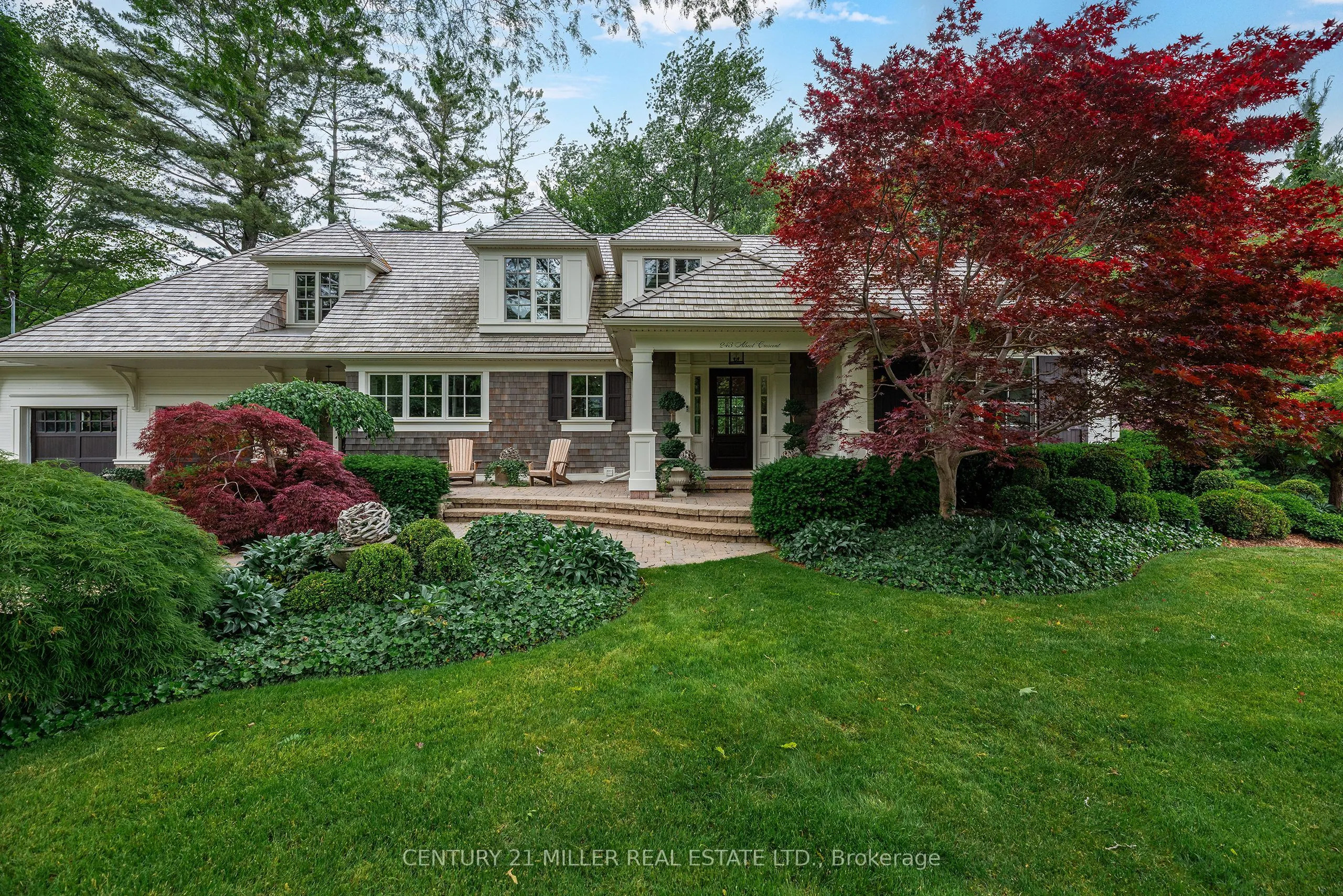 243 Alscot Crescent