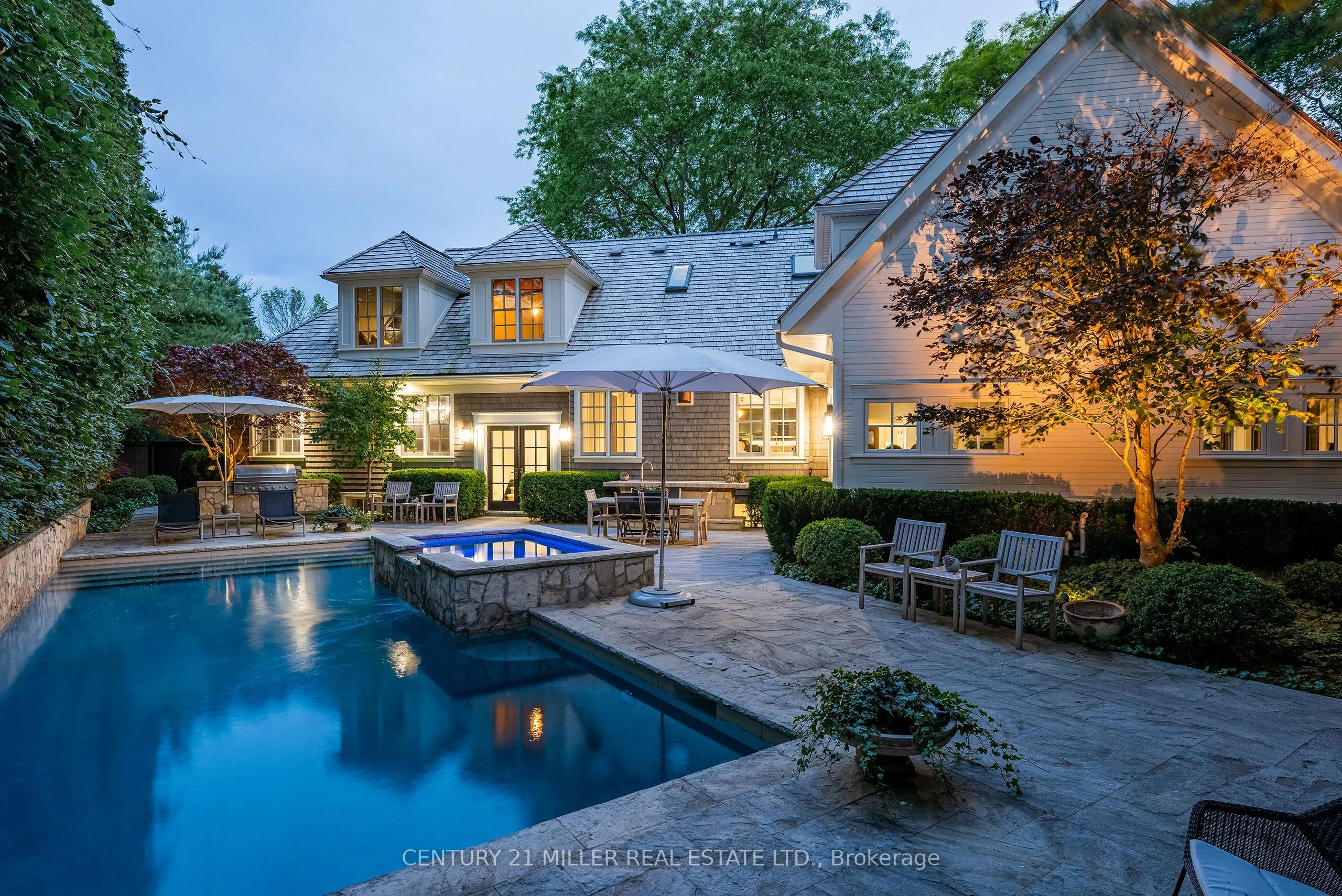 243 Alscot Crescent
