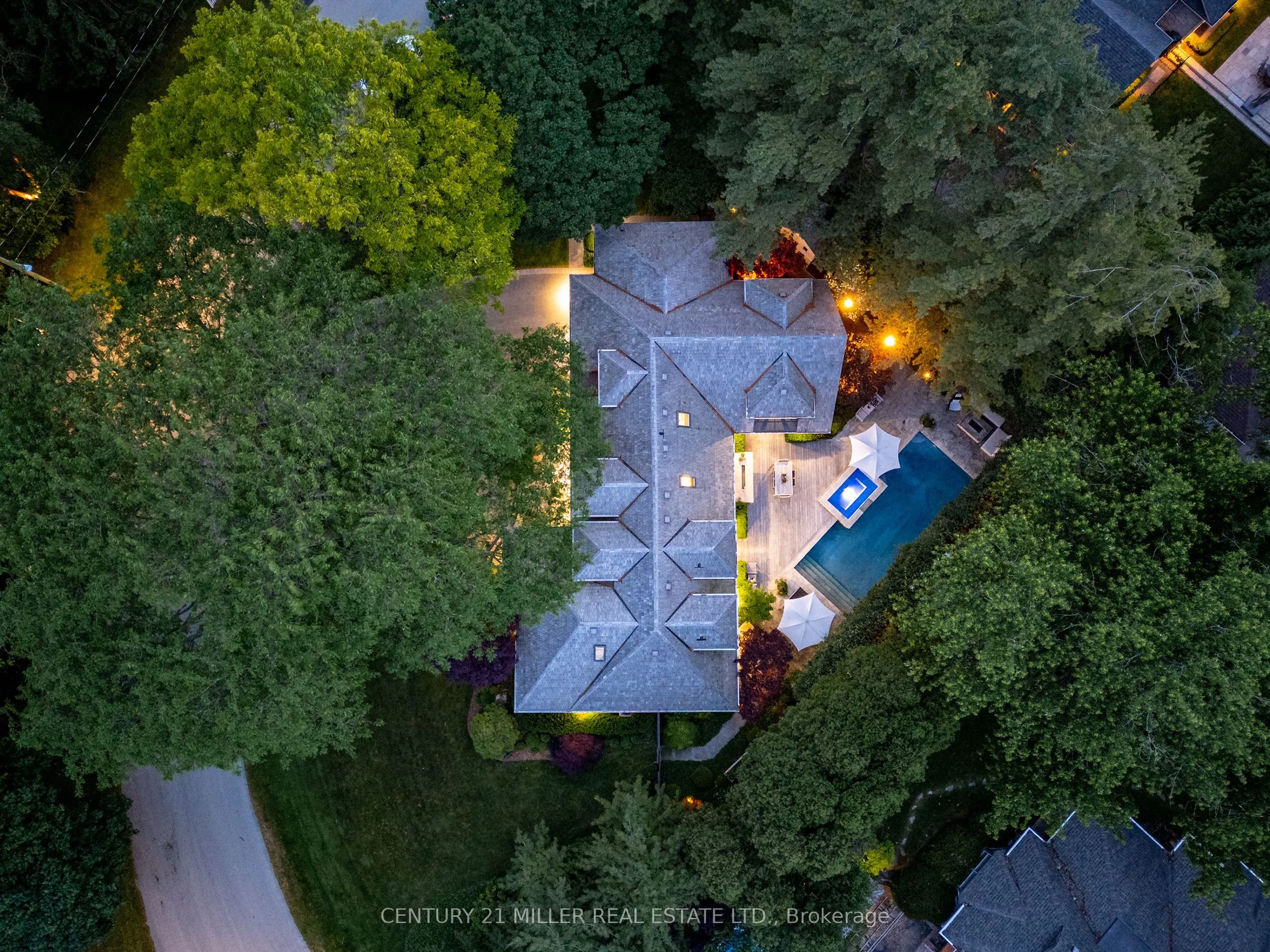 243 Alscot Crescent
