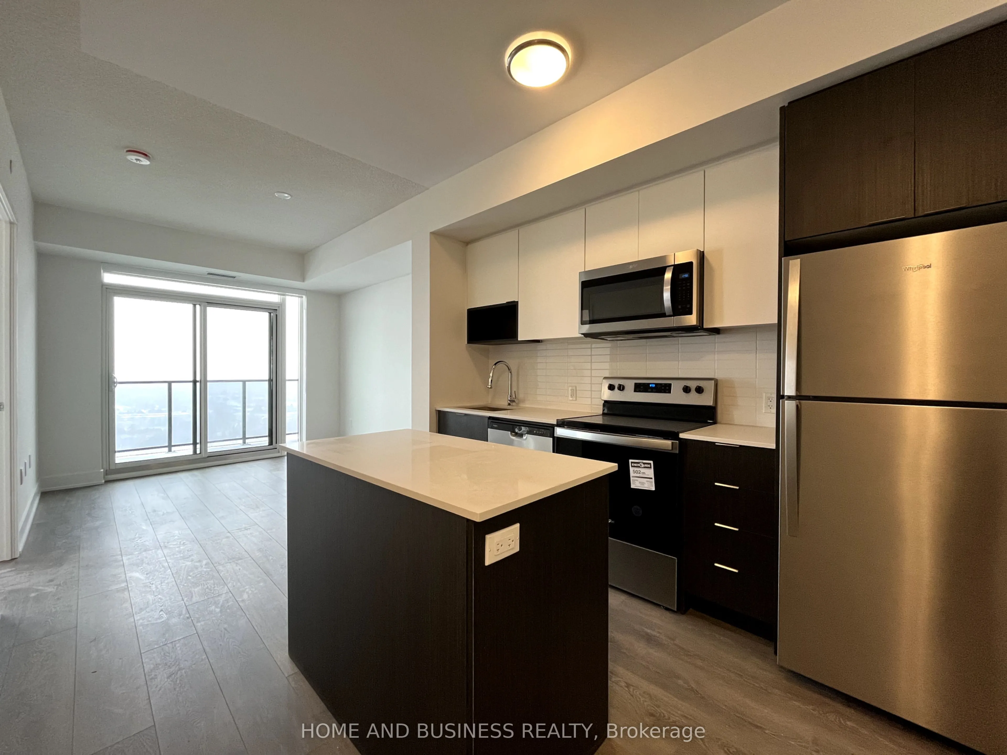202 Burnhamthorpe Road E, #1908
