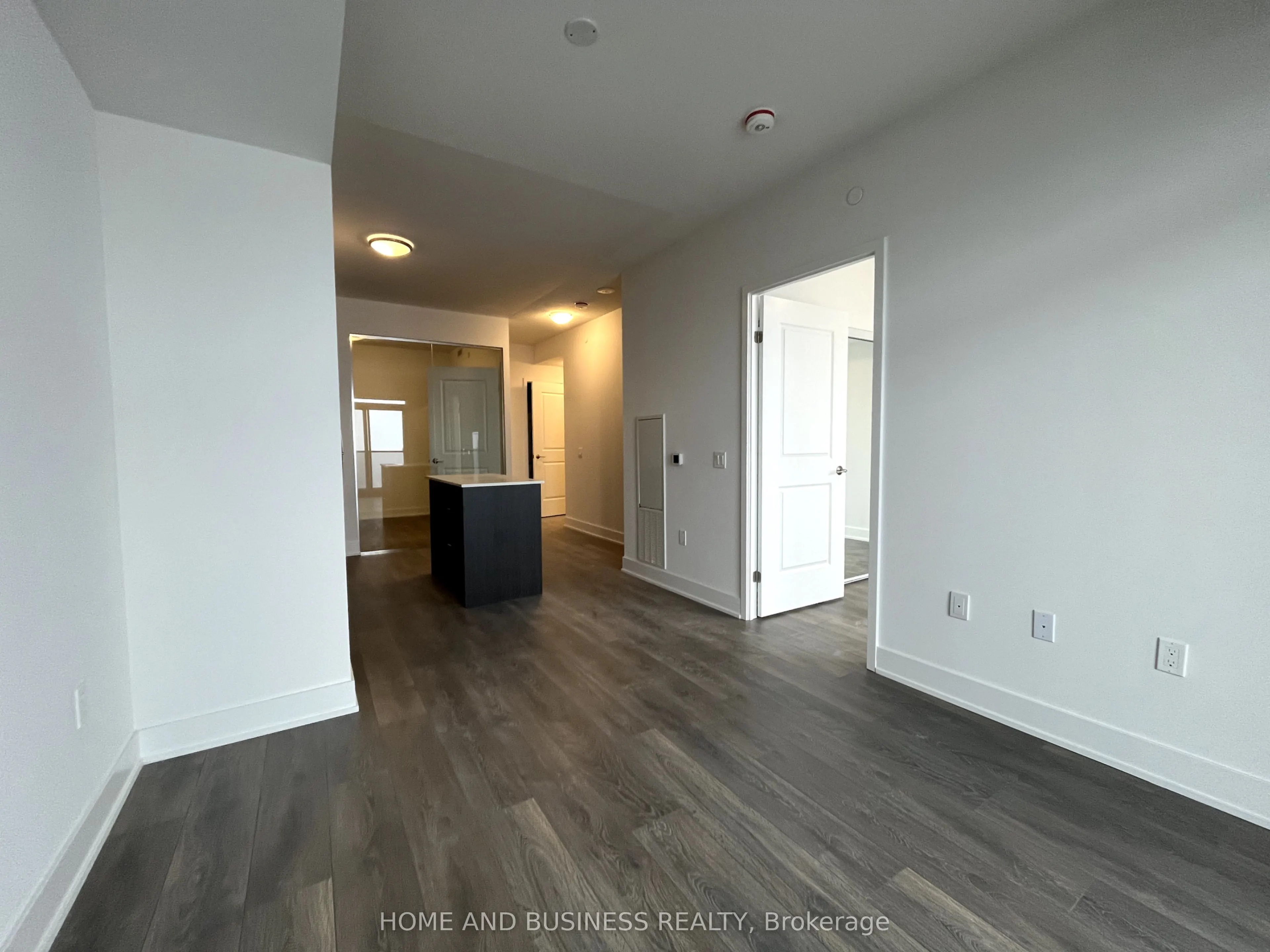 202 Burnhamthorpe Road E, #1908