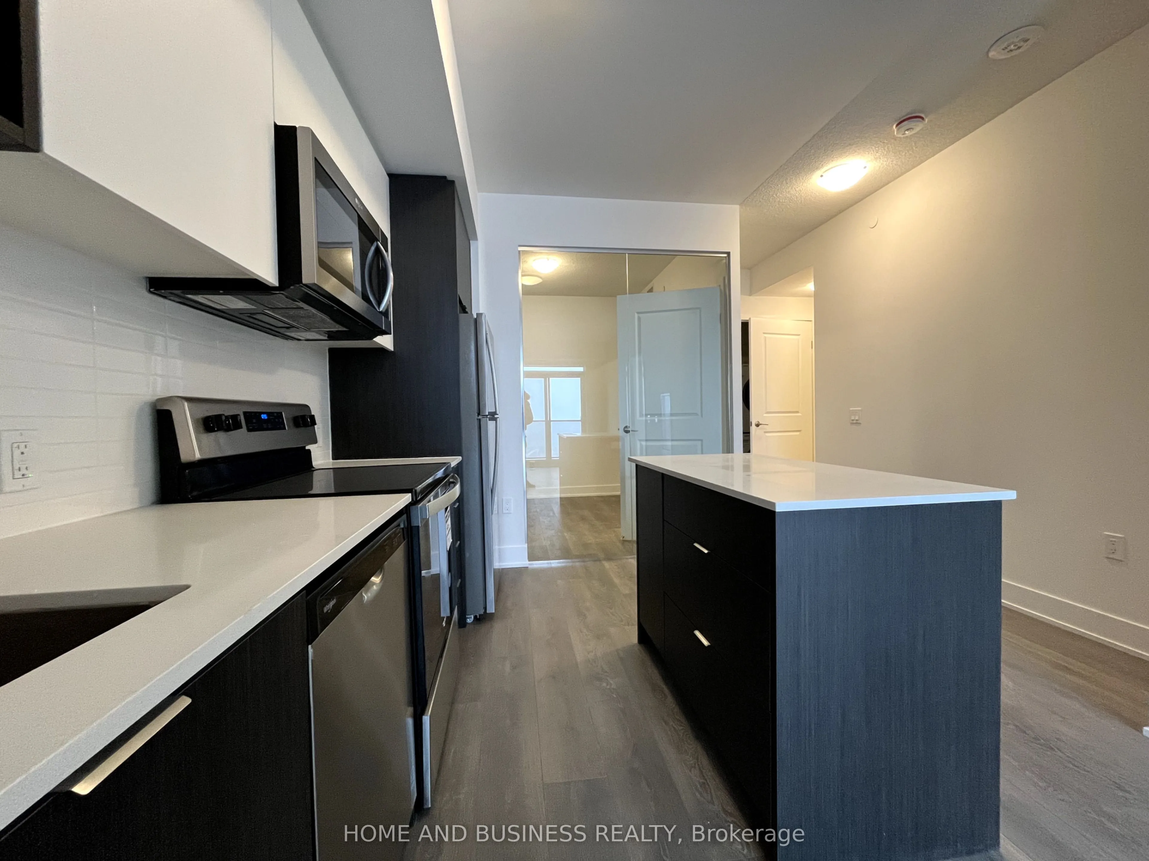 202 Burnhamthorpe Road E, #1908