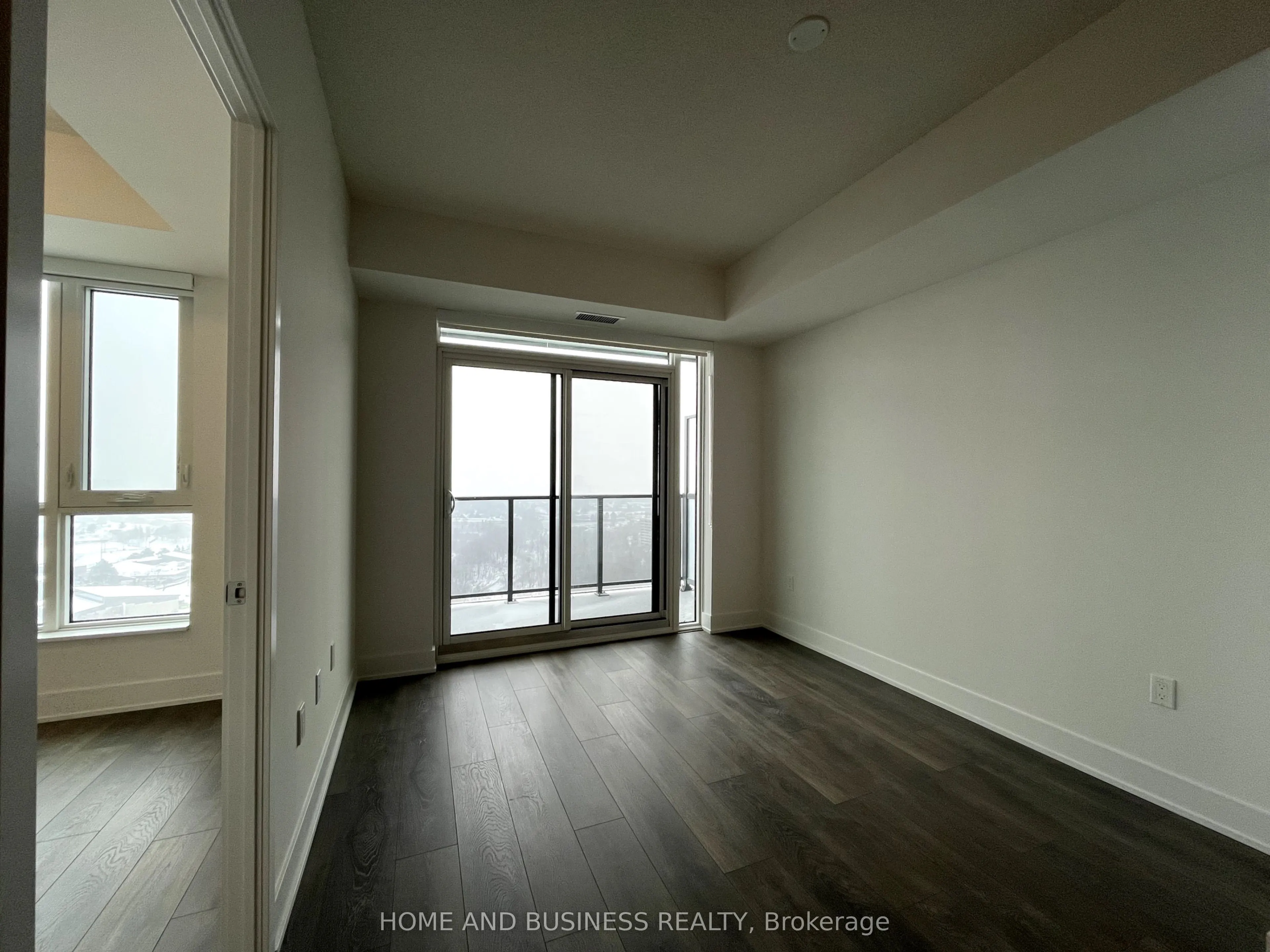 202 Burnhamthorpe Road E, #1908