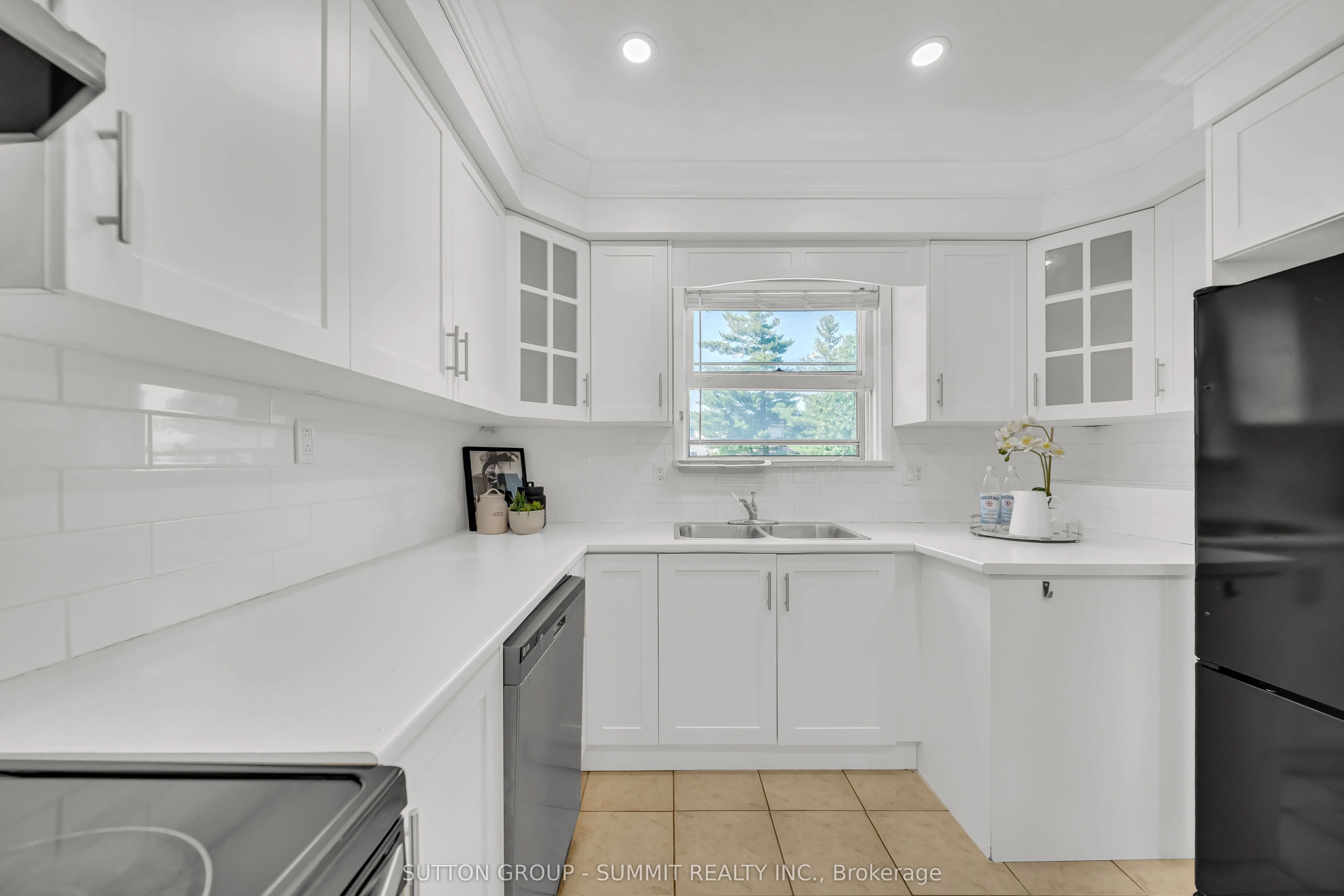 465 Seaton Drive
