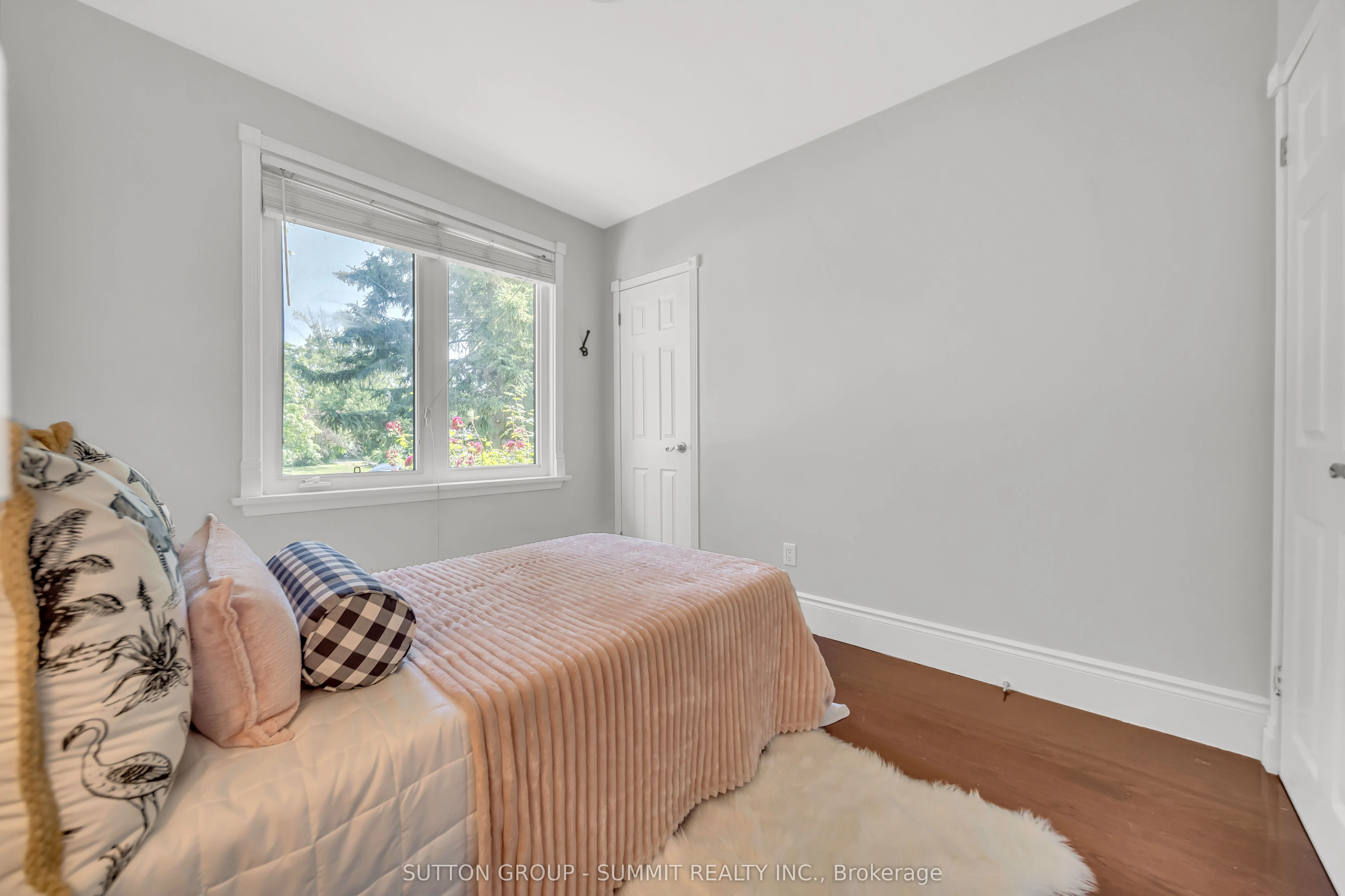 465 Seaton Drive