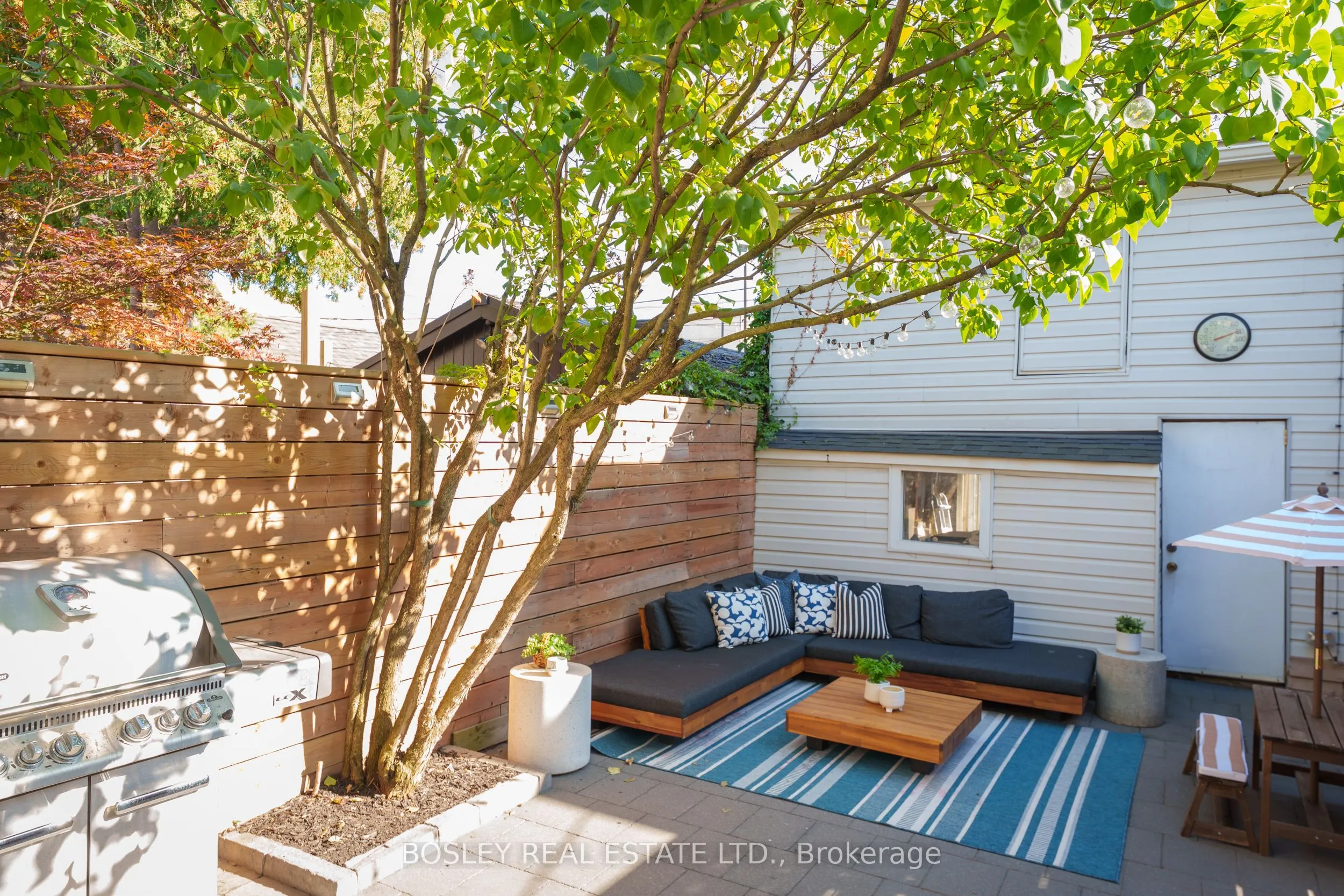 299 Maria Street