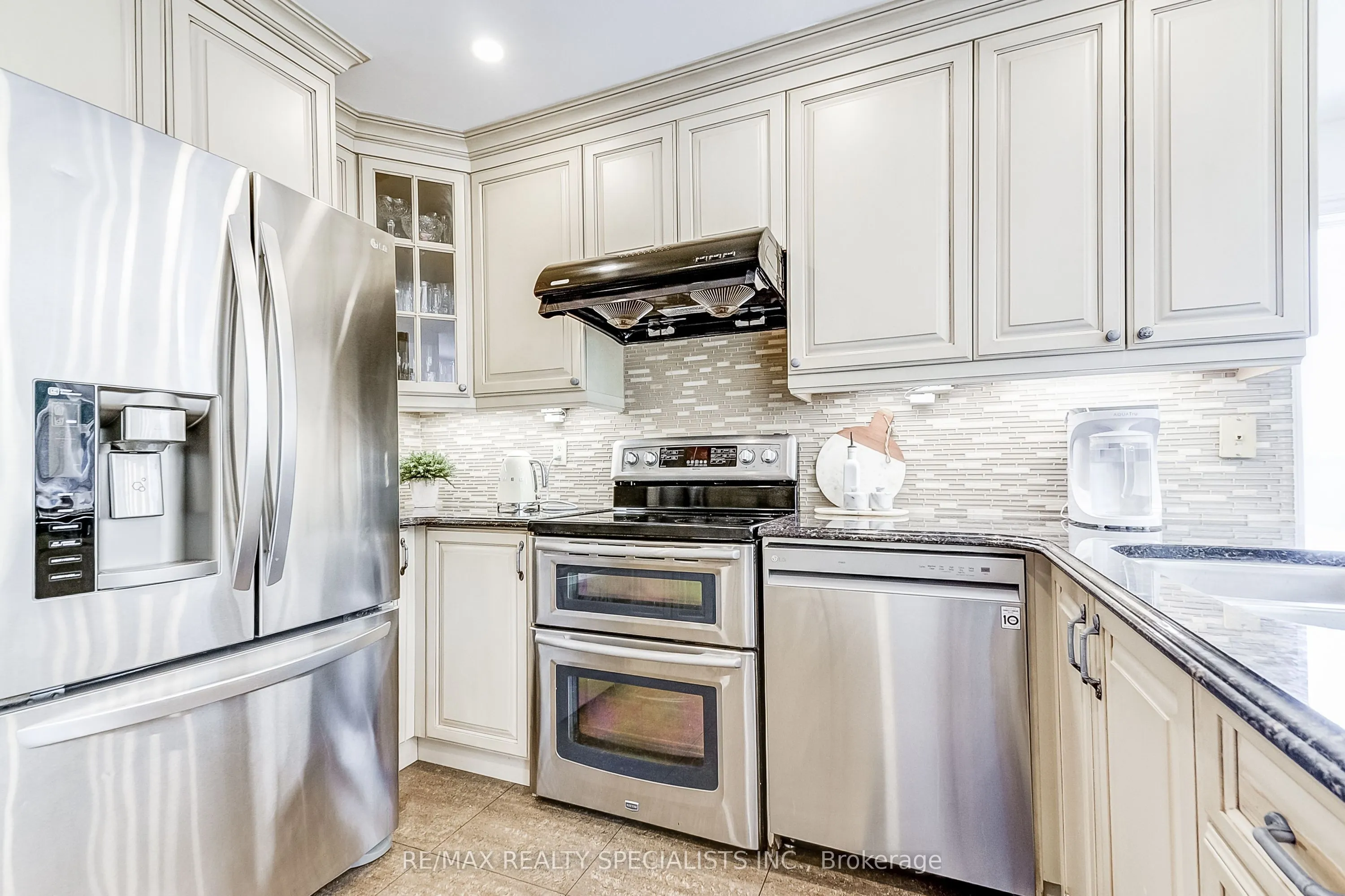 4448 Weymouth Commons Crescent