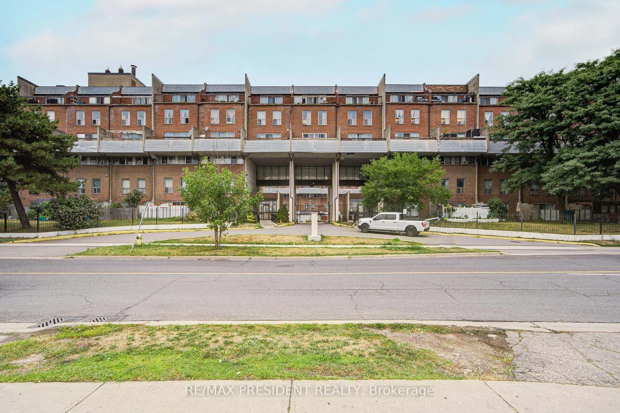 10 Eddystone Avenue, #250