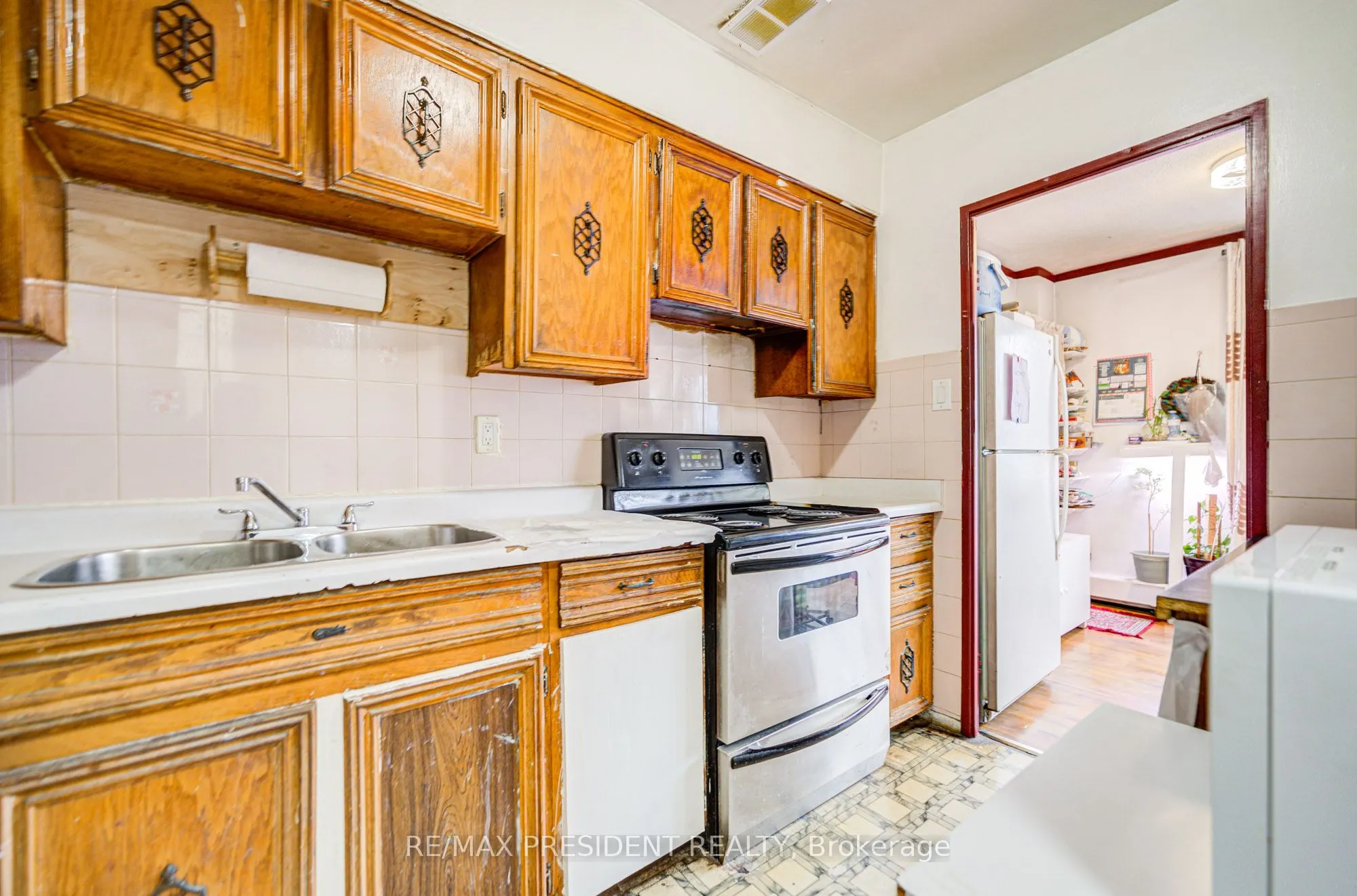 10 Eddystone Avenue, #250