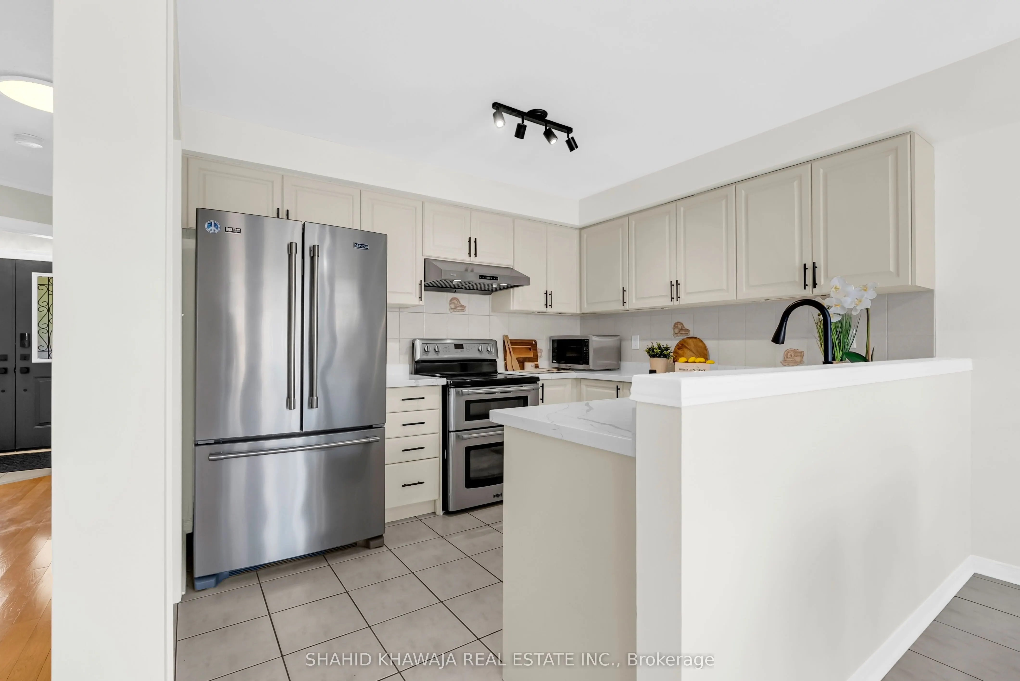 5821 Rainberry Drive