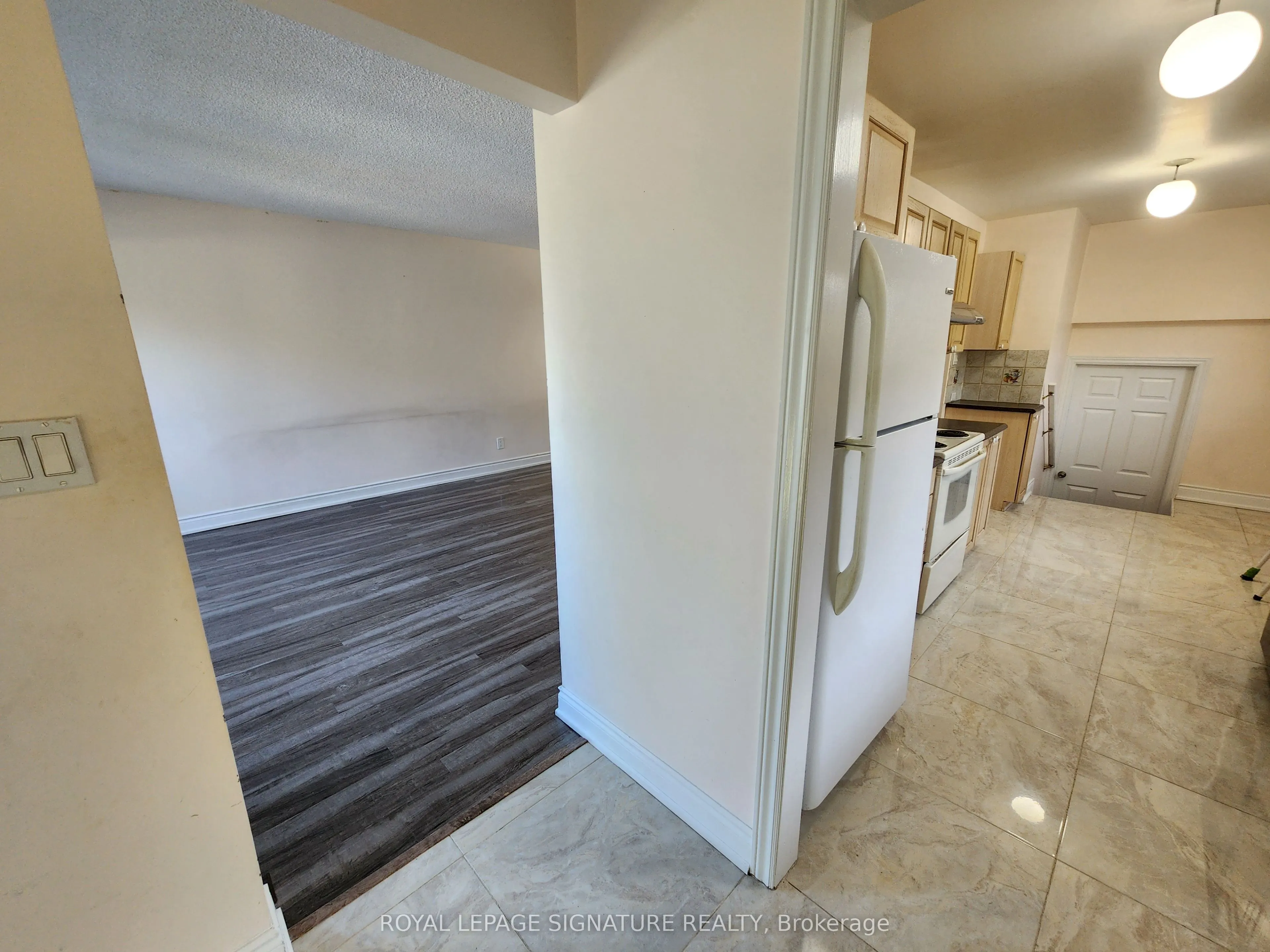 3334 Tallmast Crescent