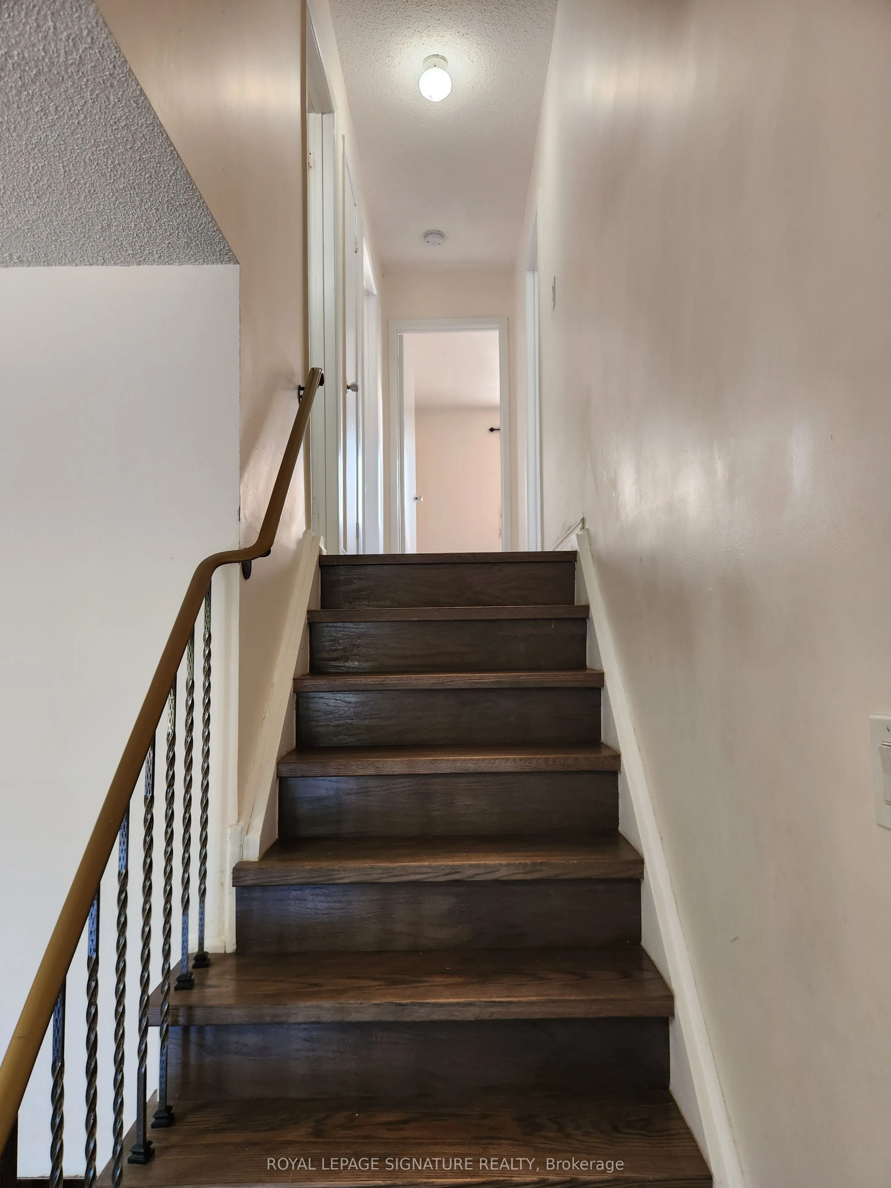 3334 Tallmast Crescent
