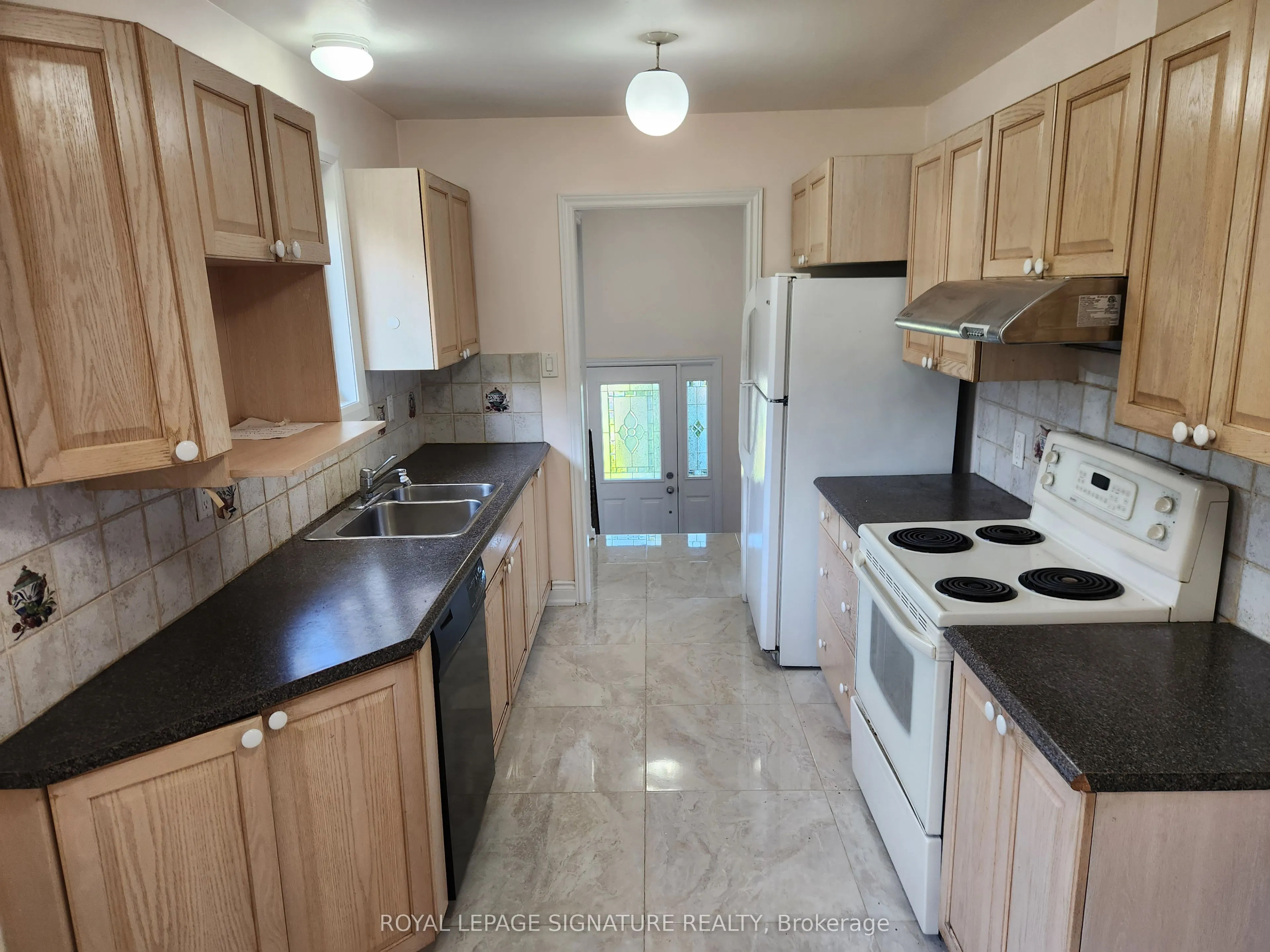 3334 Tallmast Crescent