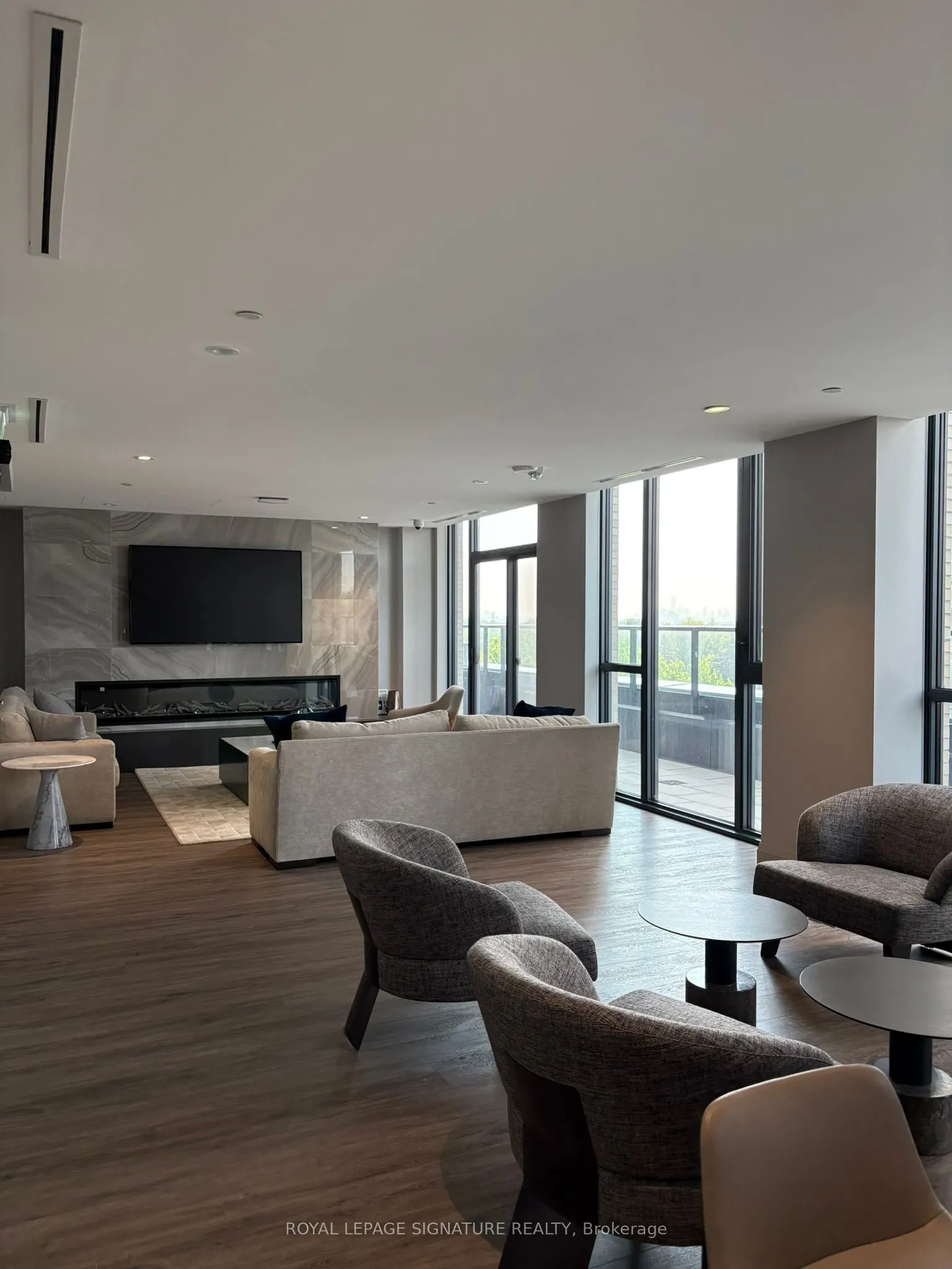 293 The Kingsway, #420