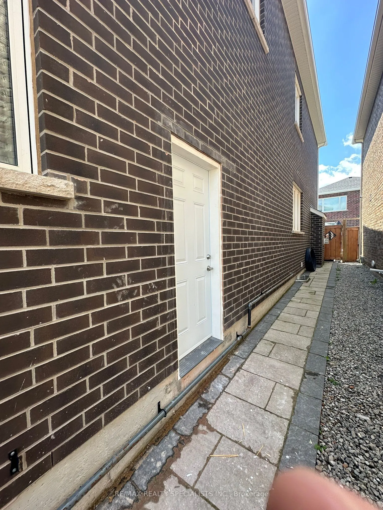 1392 Sycamore Garden, #Bsmt