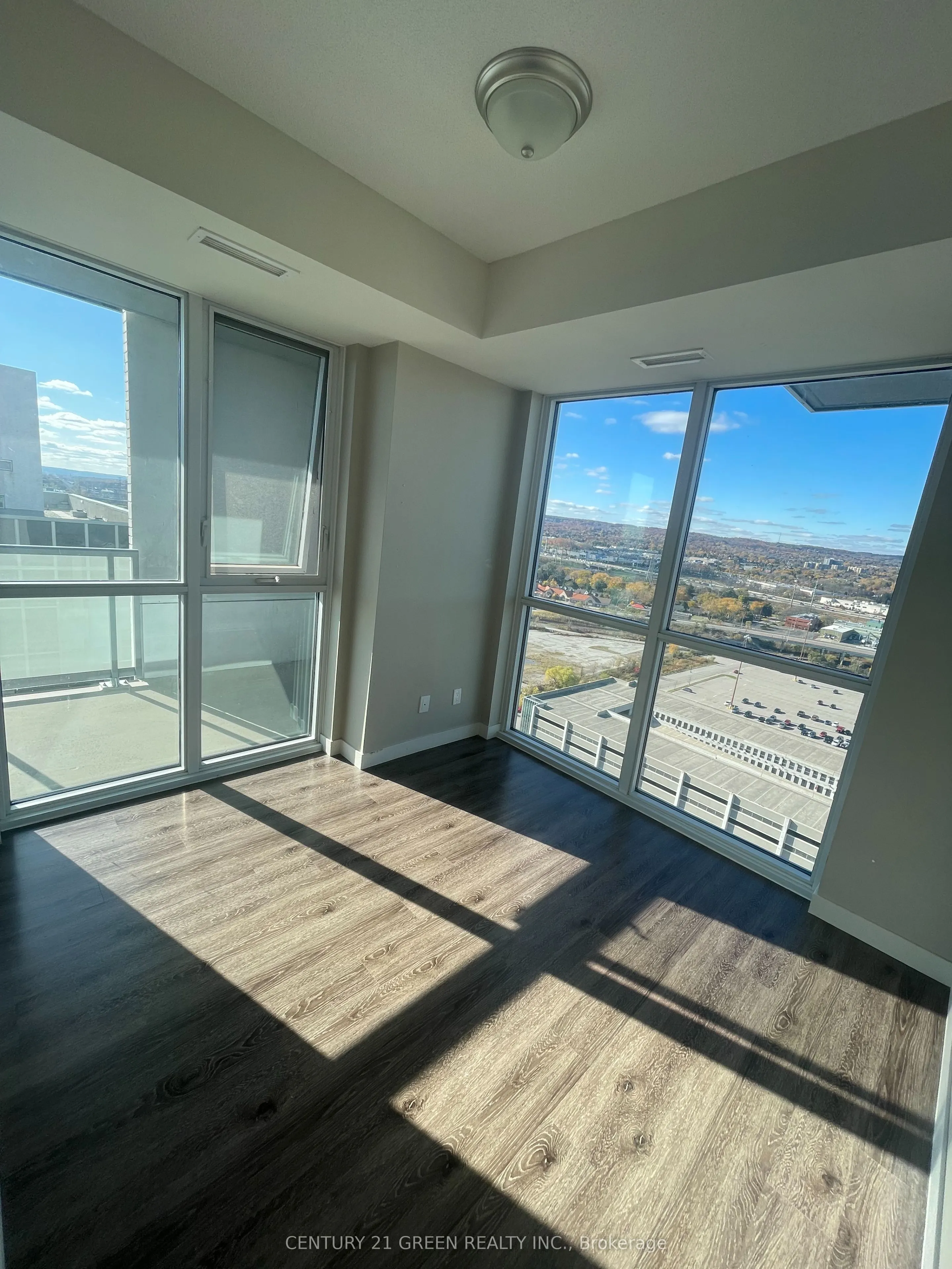 2087 Fairview Street, #2208