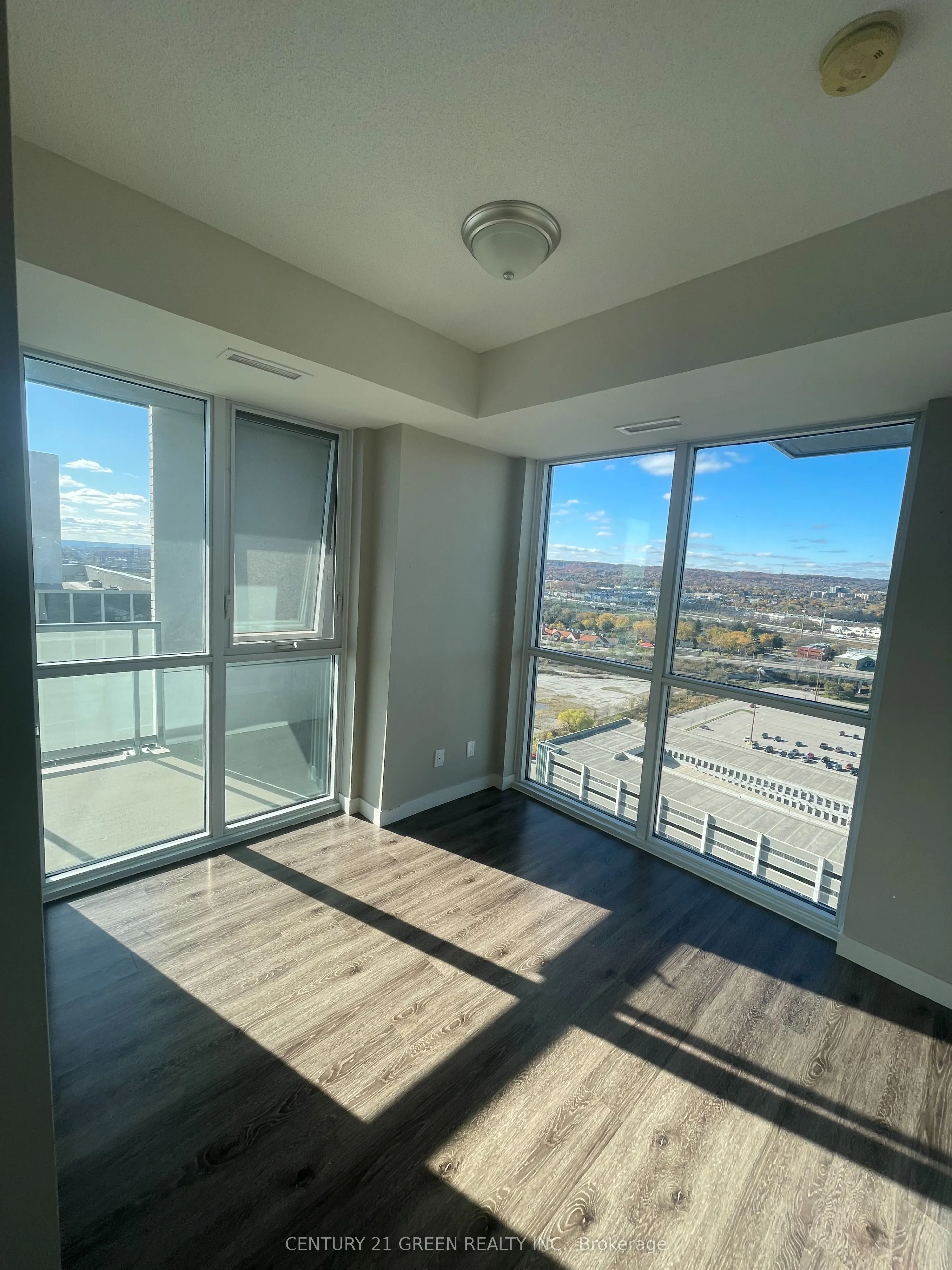 2087 Fairview Street, #2208