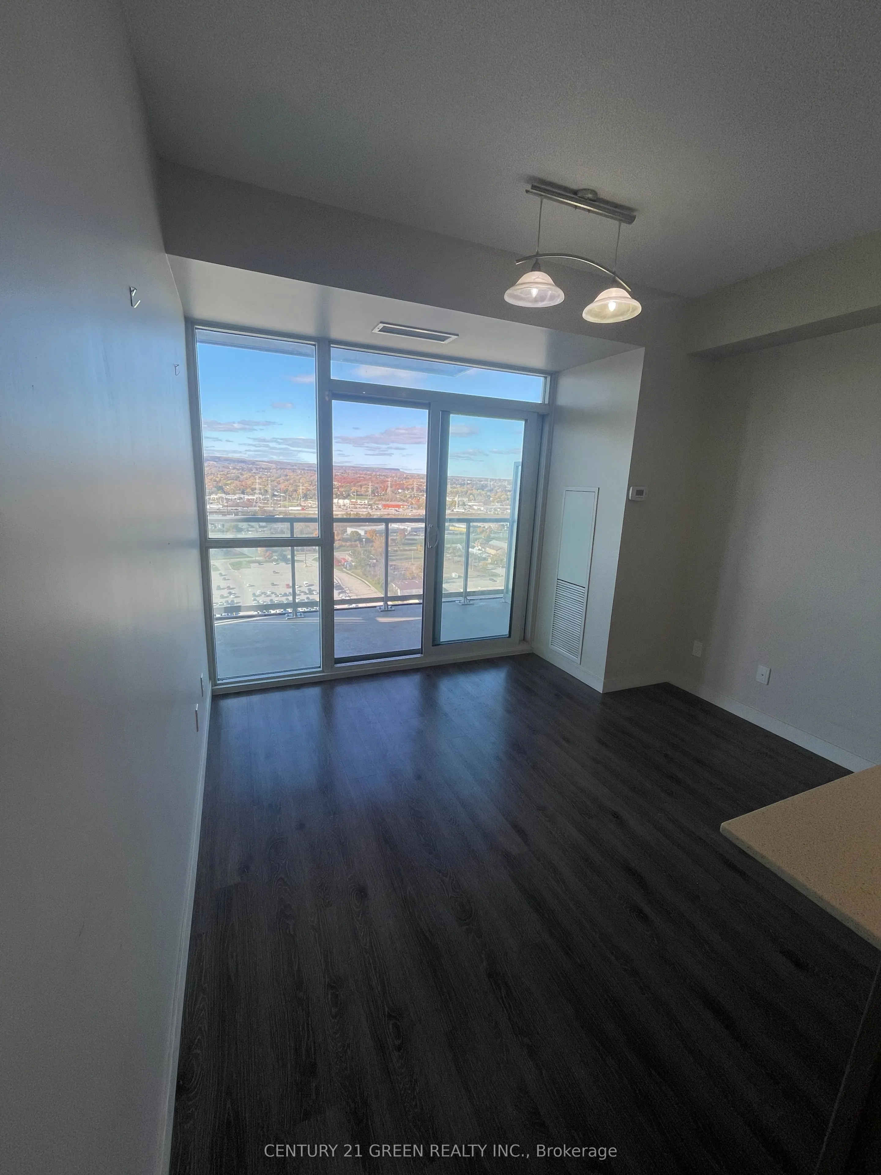 2087 Fairview Street, #2208