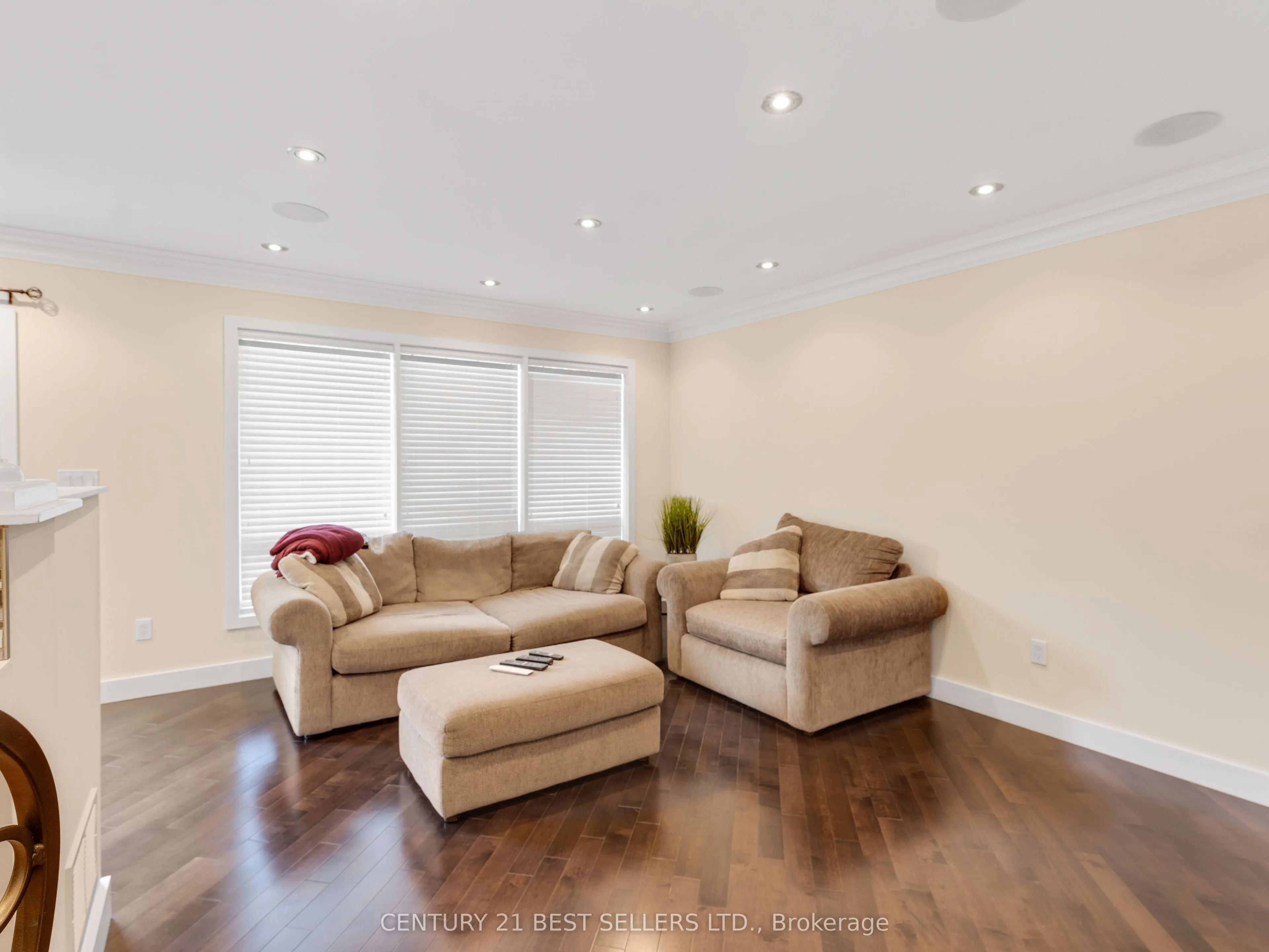 643 Porter Way