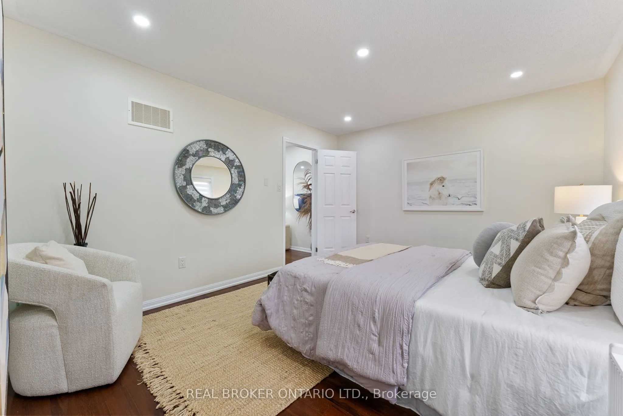 993 Whewell Trail