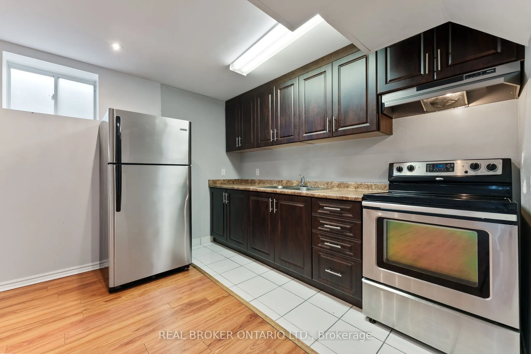 993 Whewell Trail