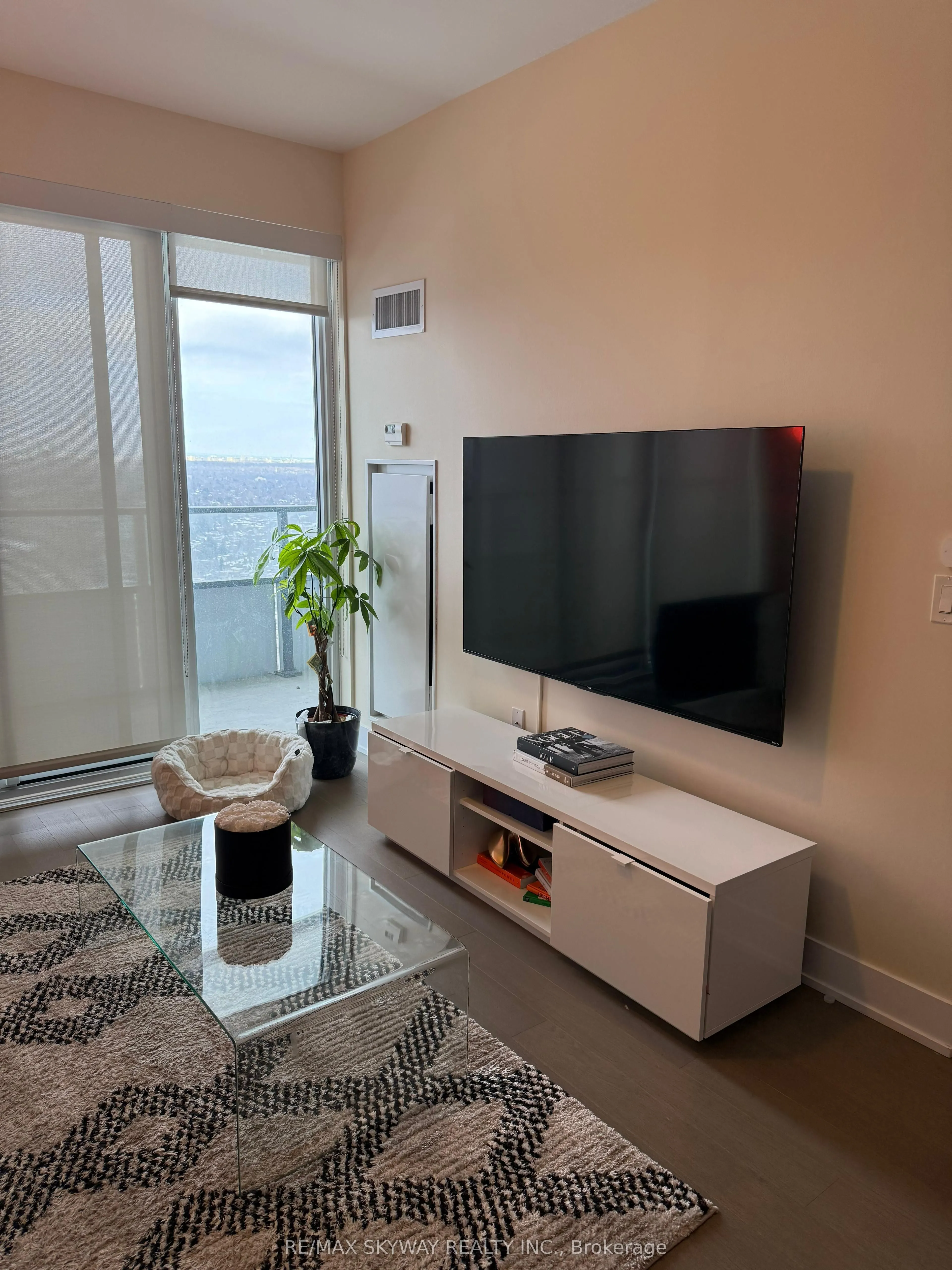 30 Shore Breeze Drive, #4511