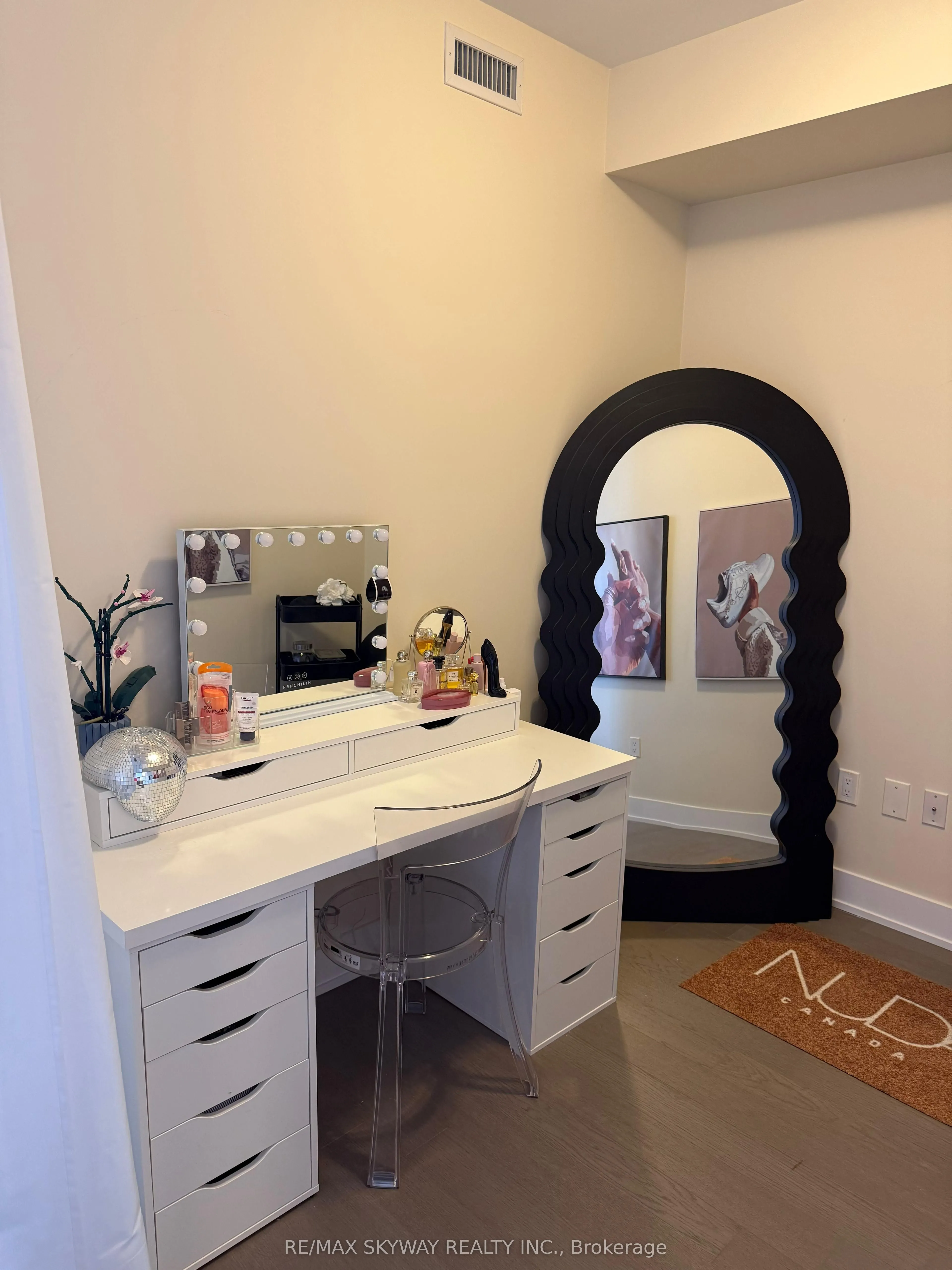 30 Shore Breeze Drive, #4511