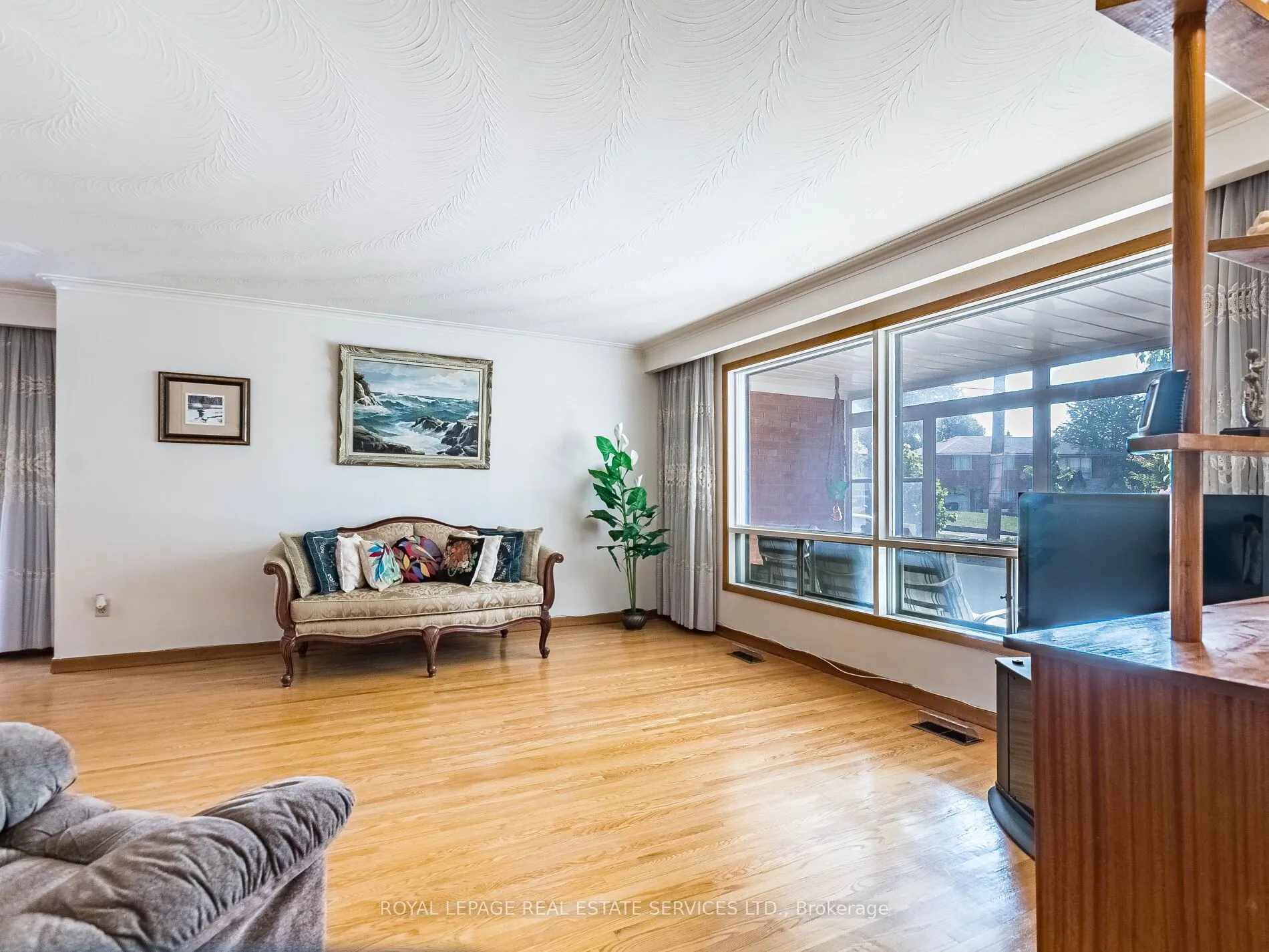 14 Austrey Court