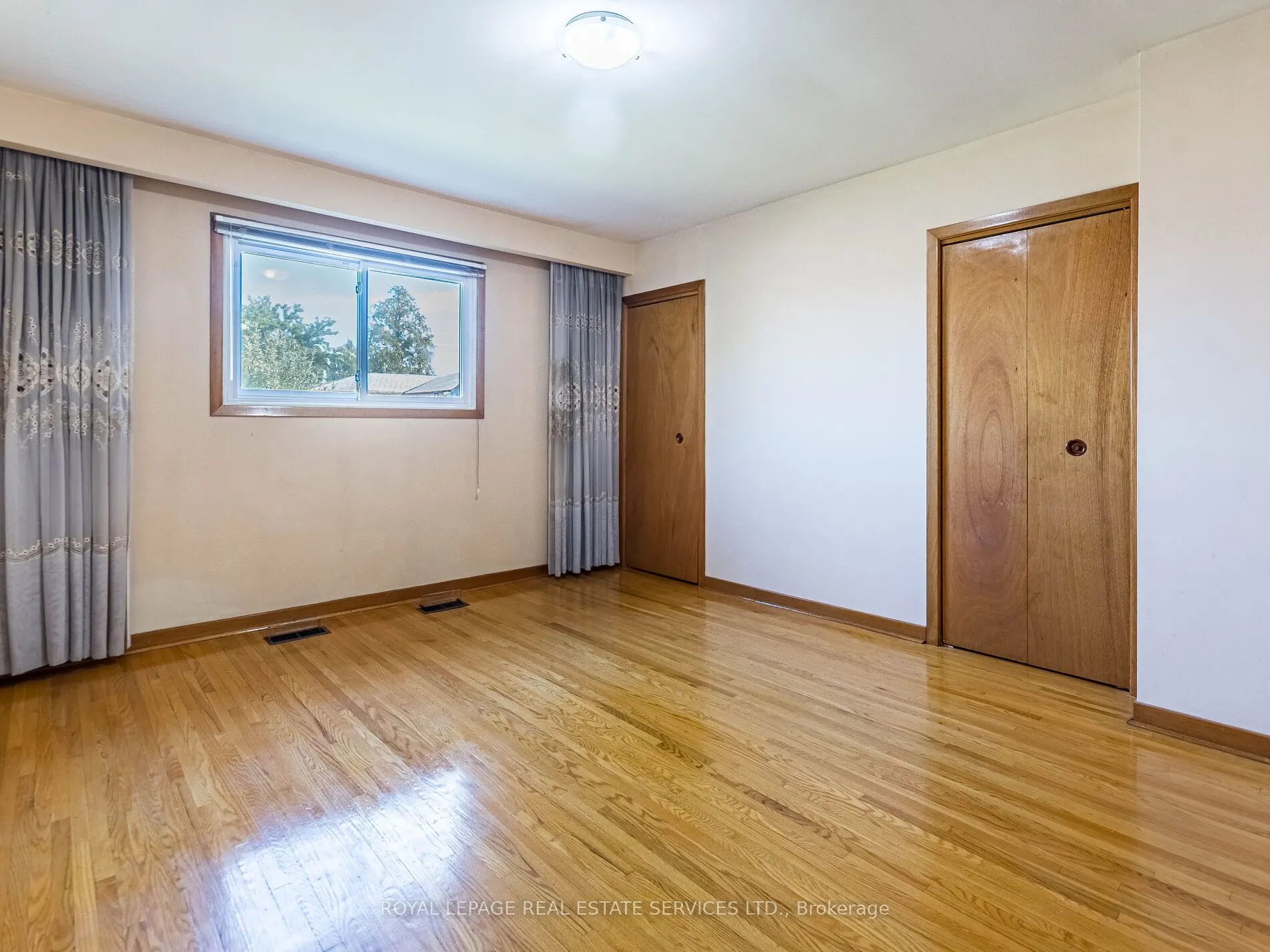 14 Austrey Court