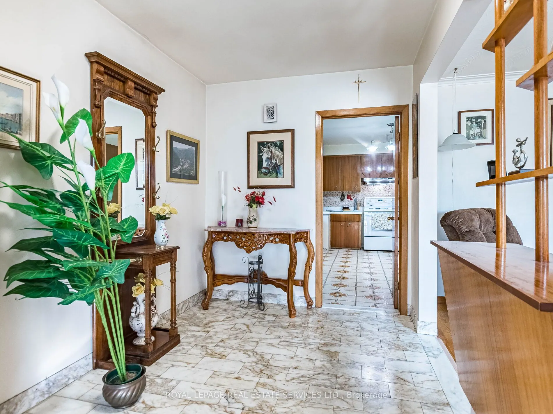 14 Austrey Court