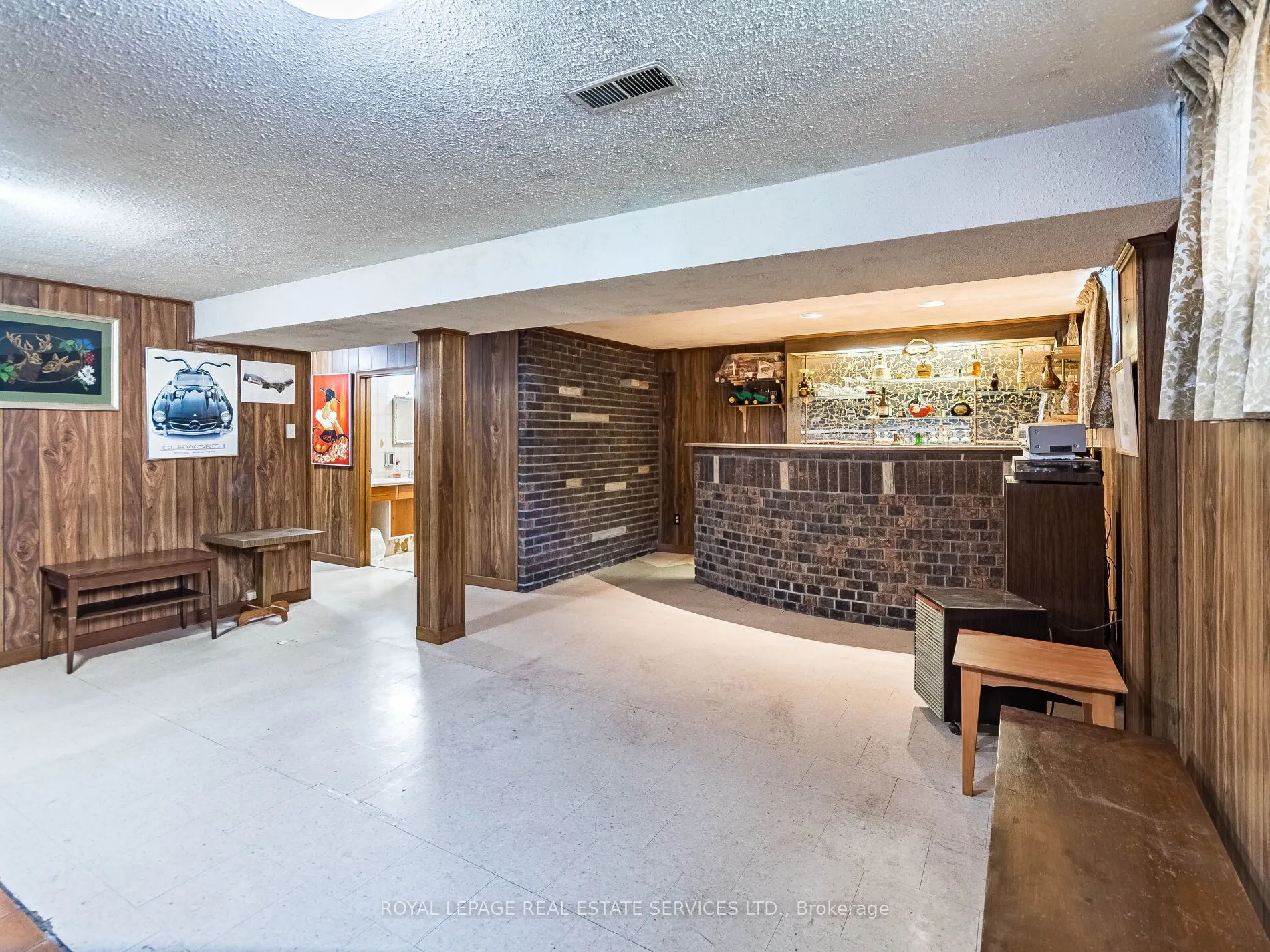 14 Austrey Court